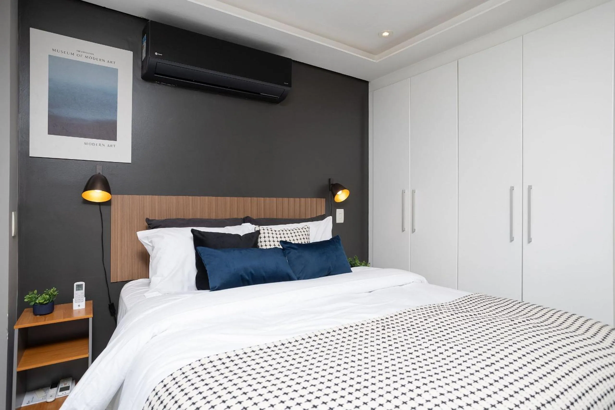 Bedroom, Bed in Urbano Duplex