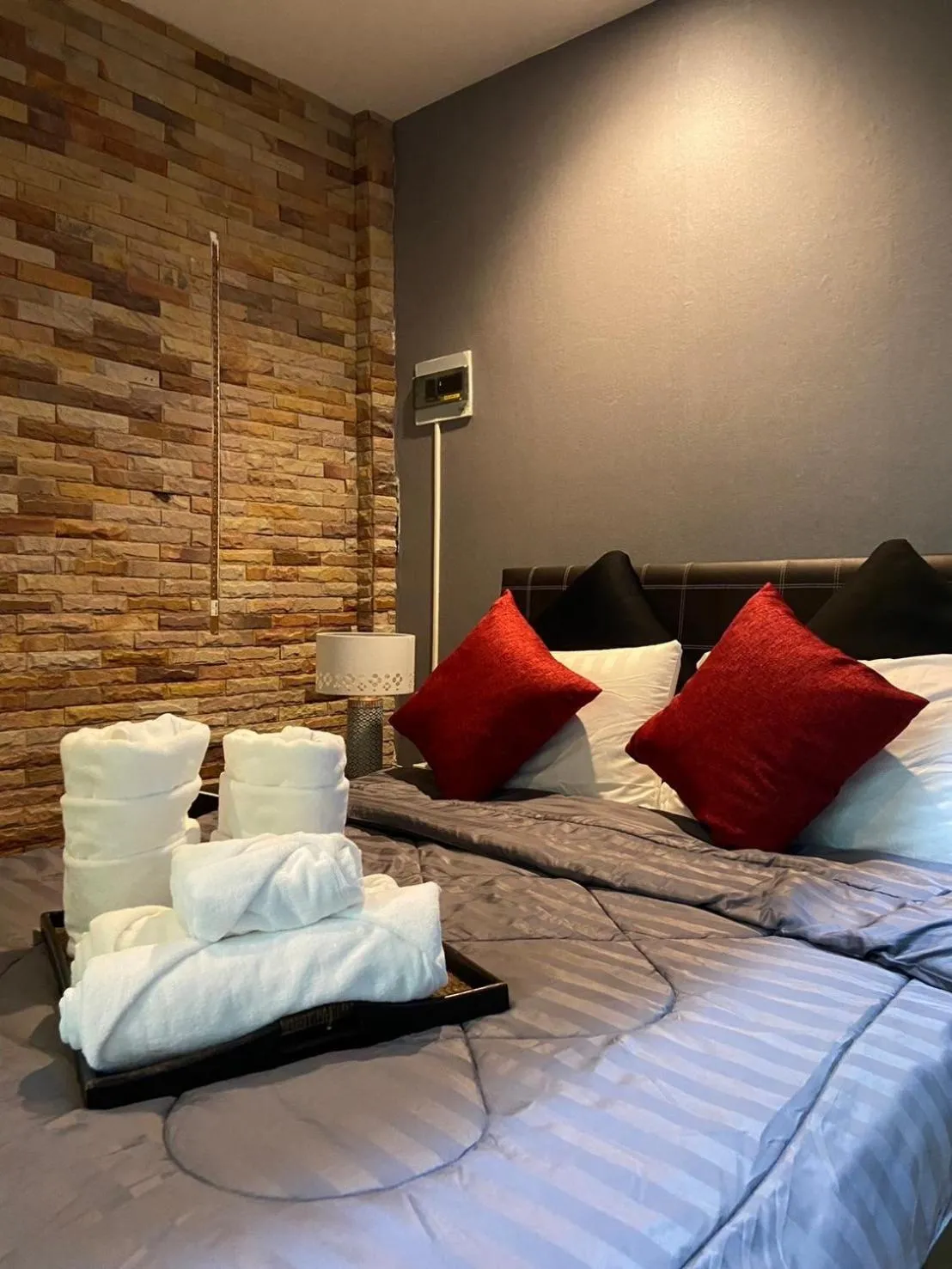 Bed in Phalaburi resort by dreamhouse