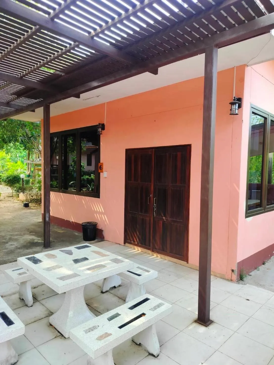 Phalaburi resort by dreamhouse