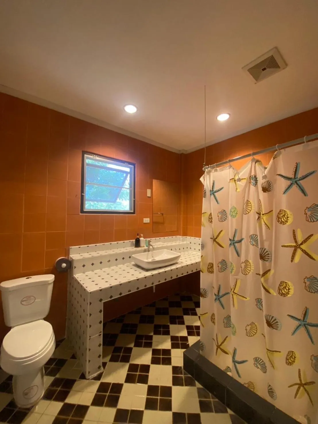 Phalaburi resort by dreamhouse