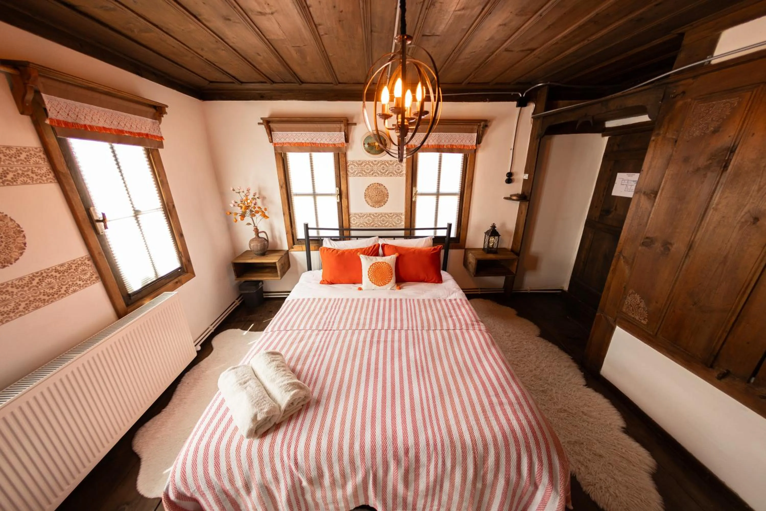 Photo of the whole room, Bed in Arslan Bey Konağı Butik Otel