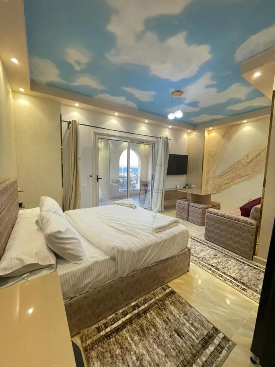 Bed in Florenza Khamsin Resort