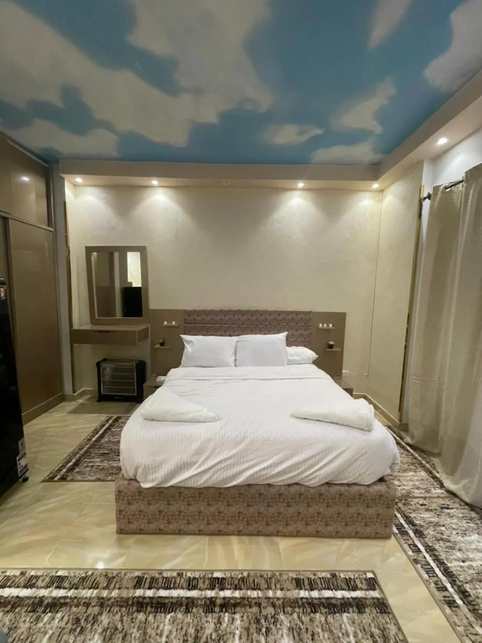 Bed in Florenza Khamsin Resort