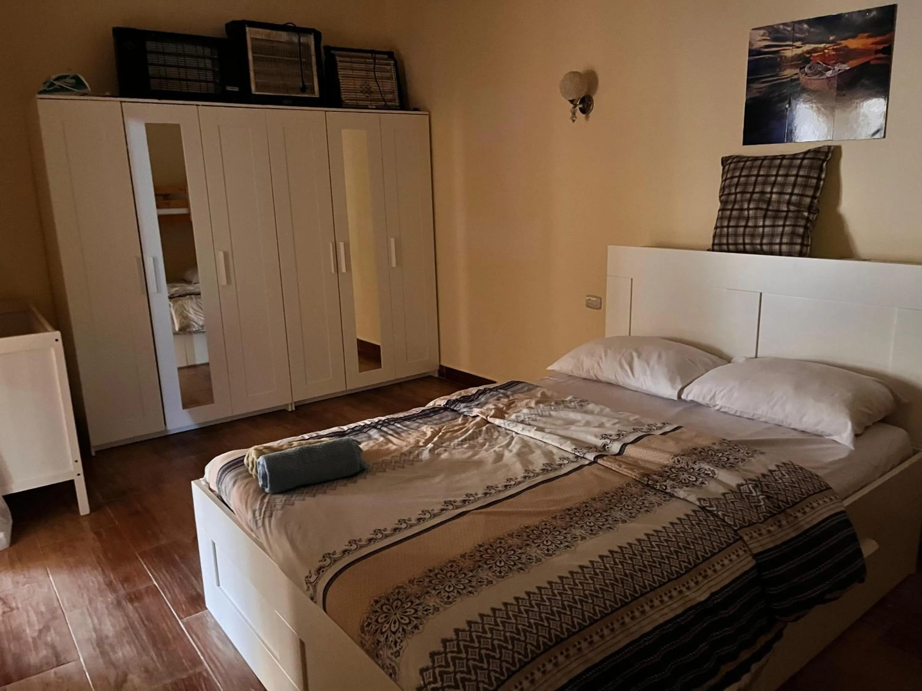 Bed in Florenza Khamsin Resort