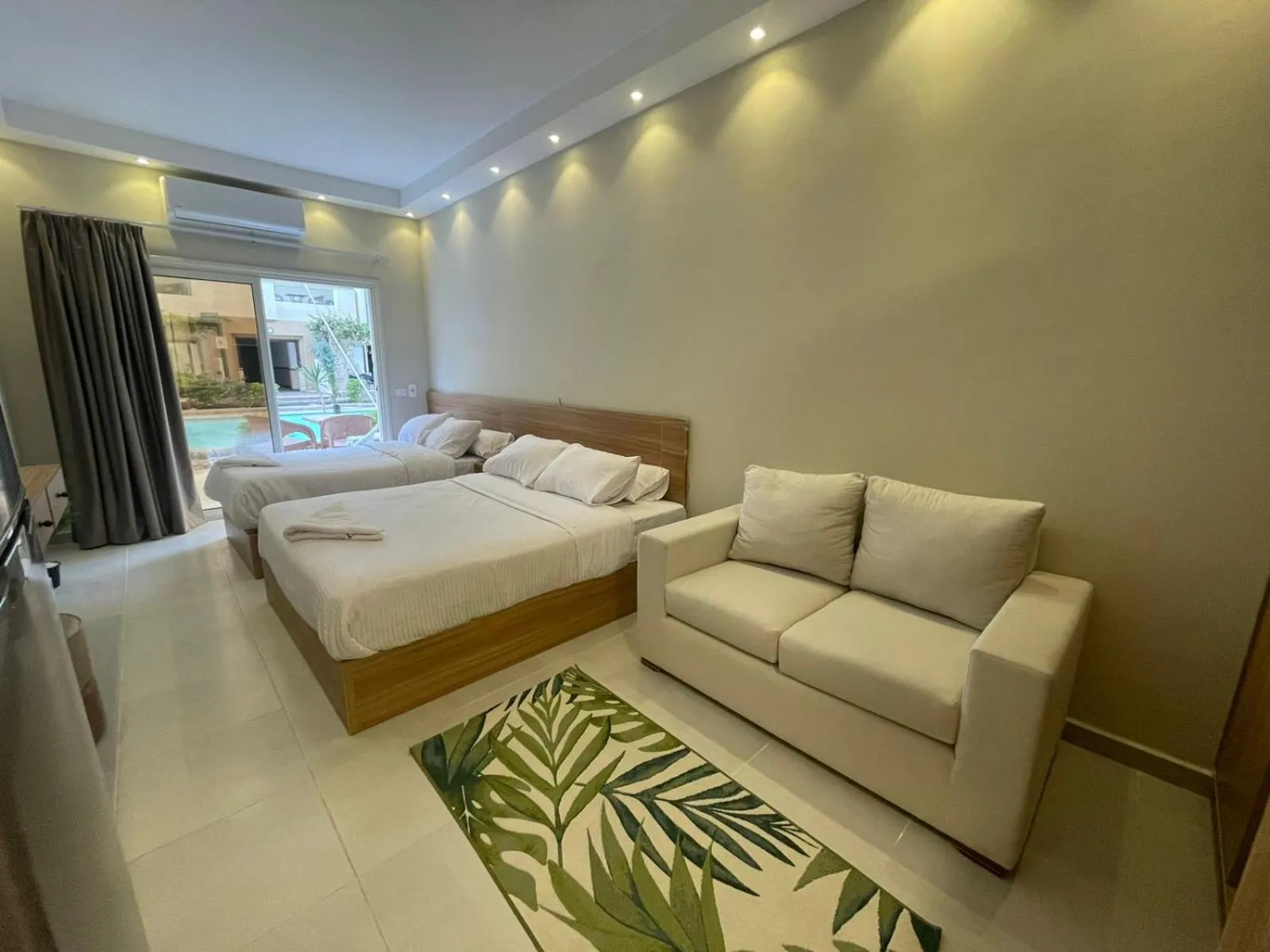 Bed in Florenza Khamsin Resort