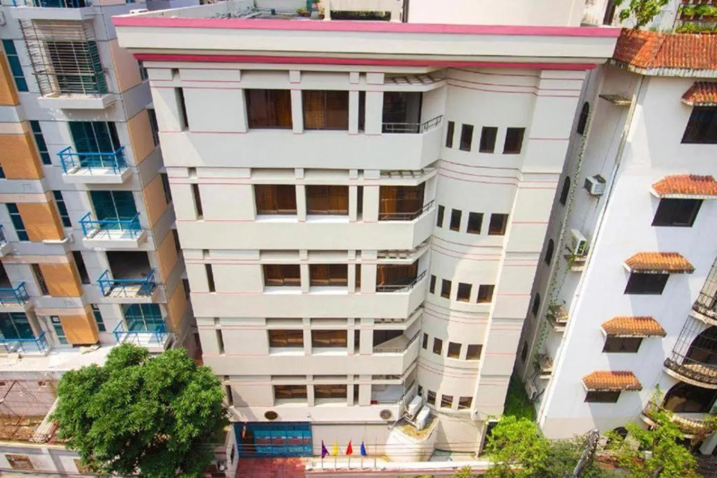 Property building in Hotel Suite Palace Baridhara