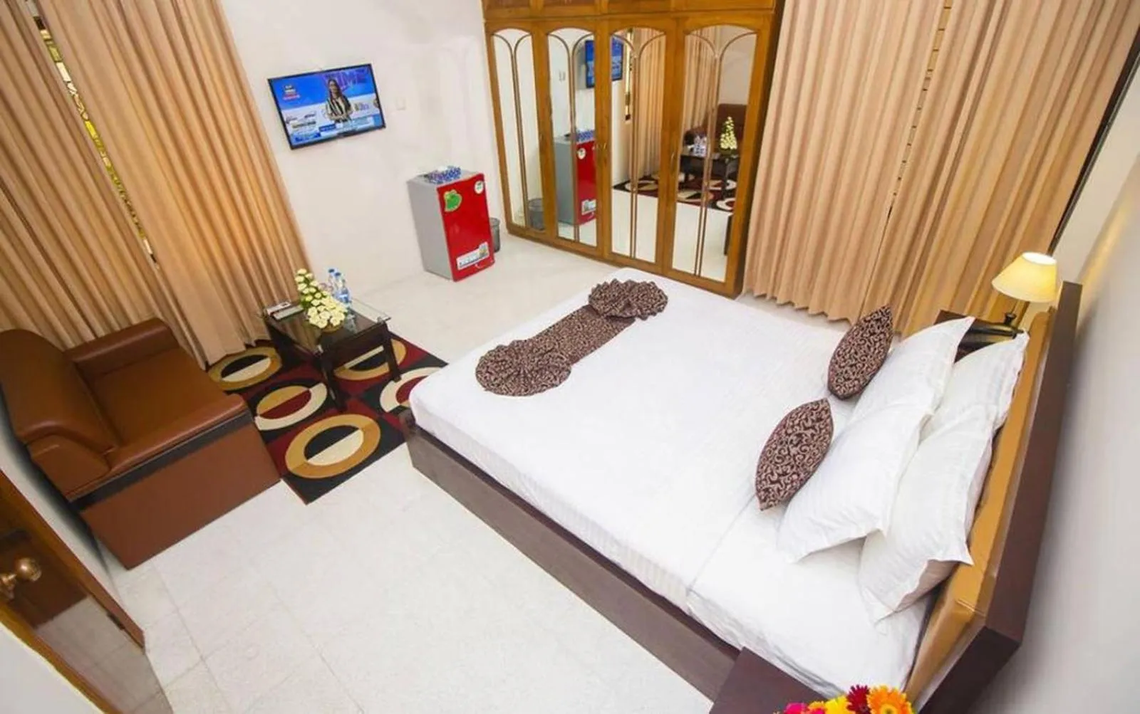 Photo of the whole room, Bed in Hotel Suite Palace Baridhara