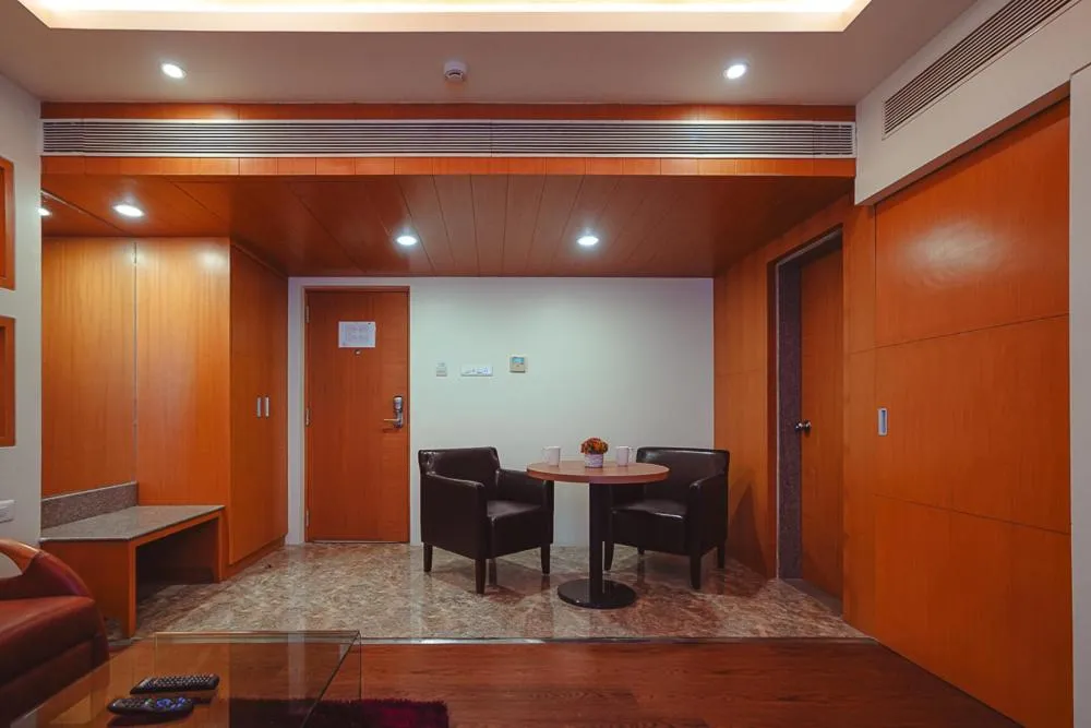Dining area in Ramee The Srinivas Palace