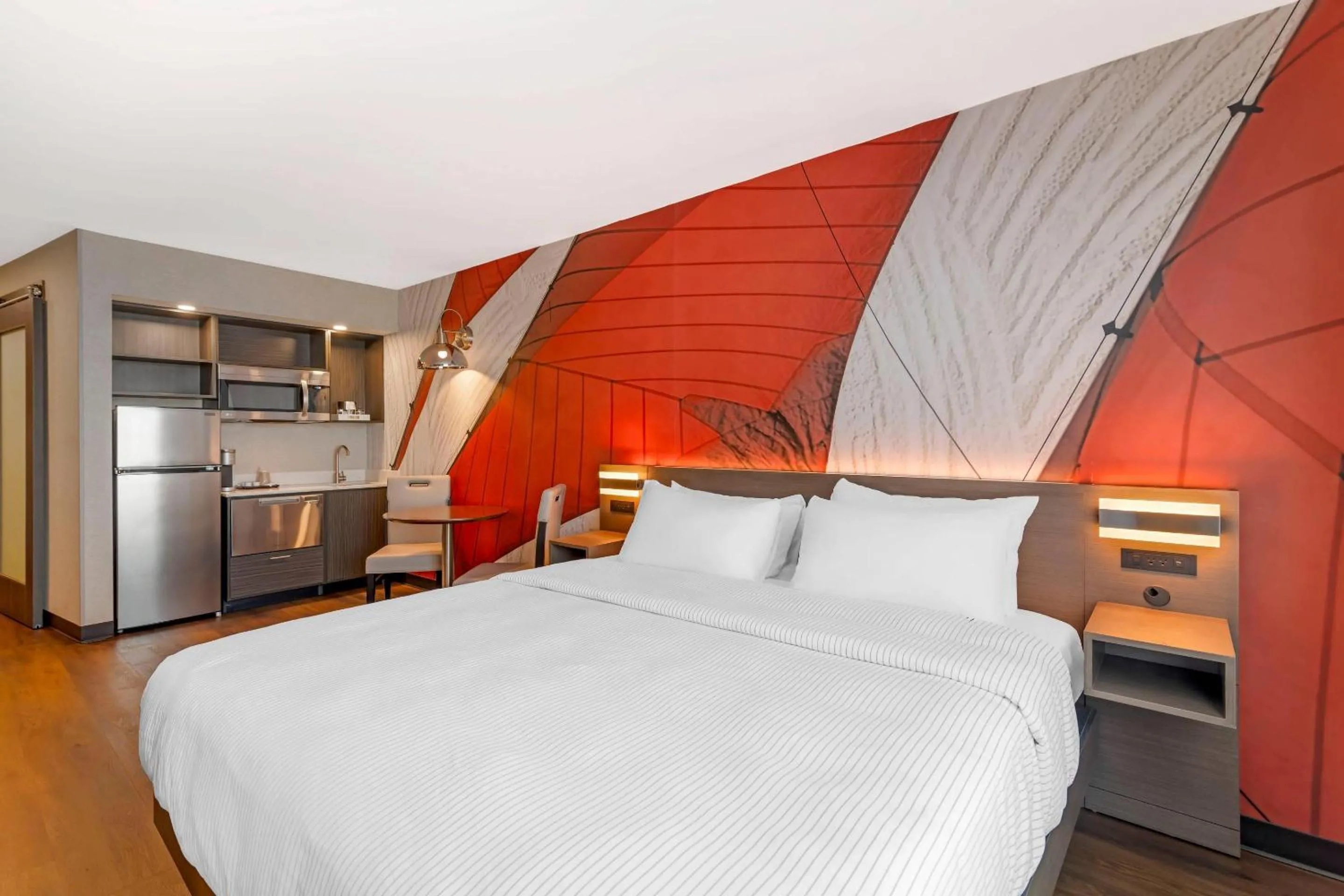 Bedroom, Bed in Cambria Hotel & Suites Plymouth