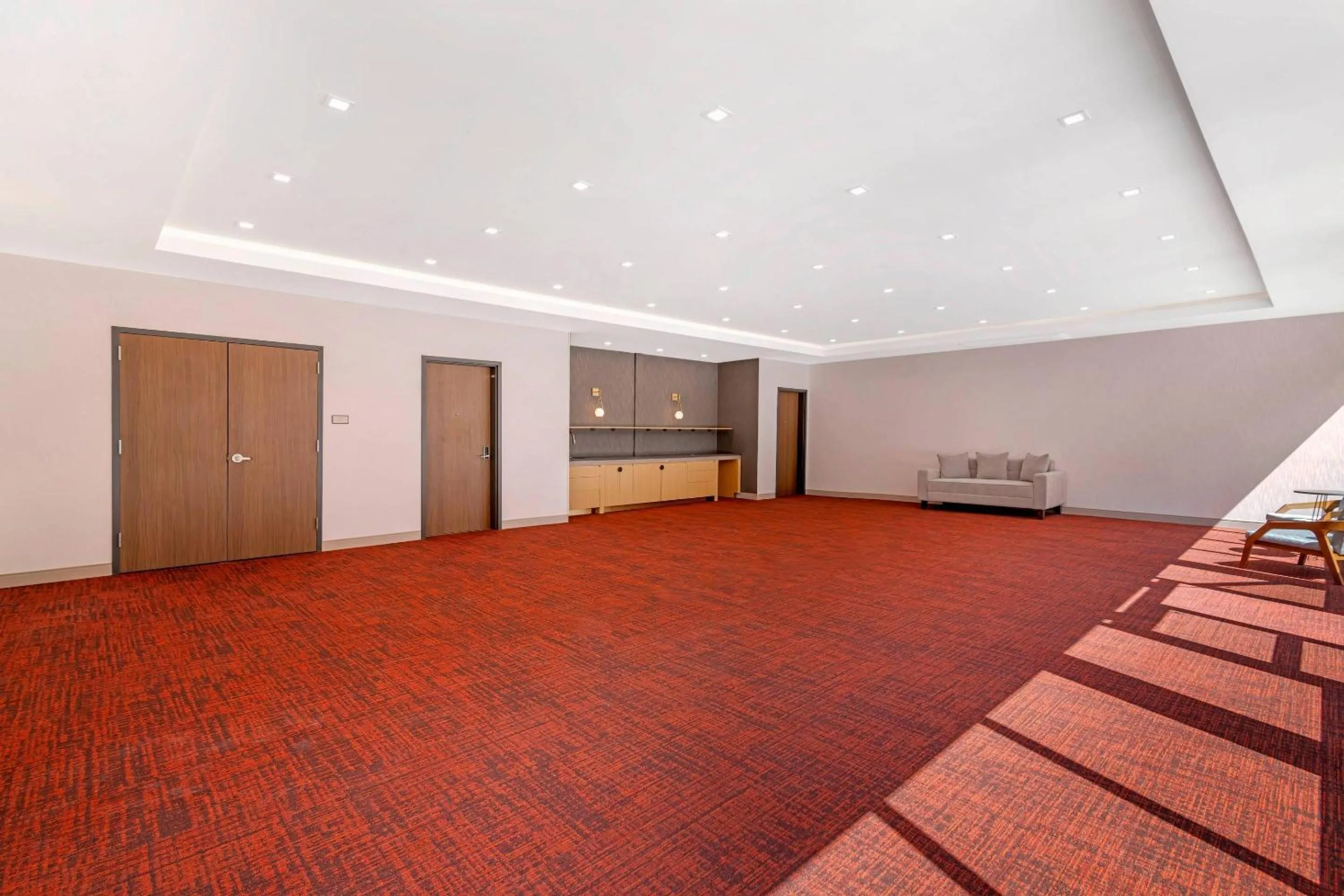 Meeting/conference room in Cambria Hotel & Suites Plymouth