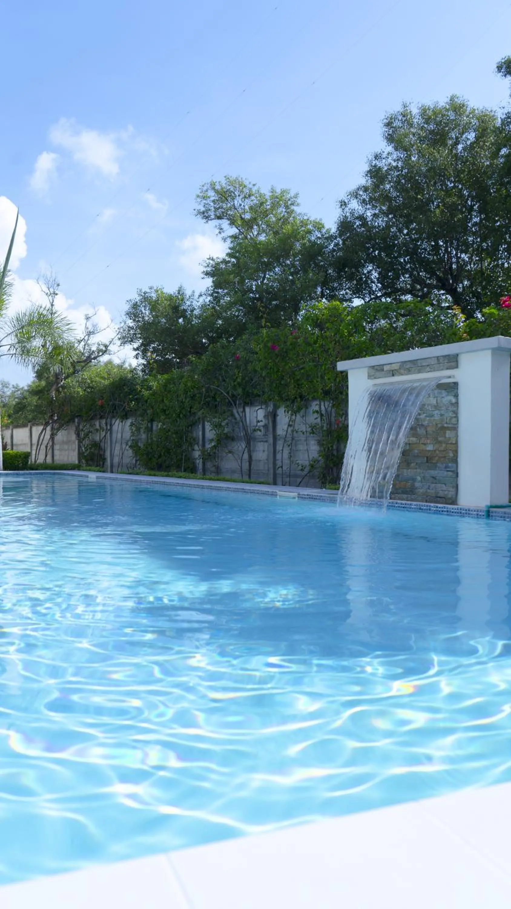 Swimming pool in Cozy 1-bed unit near SRP Talisay Cebu