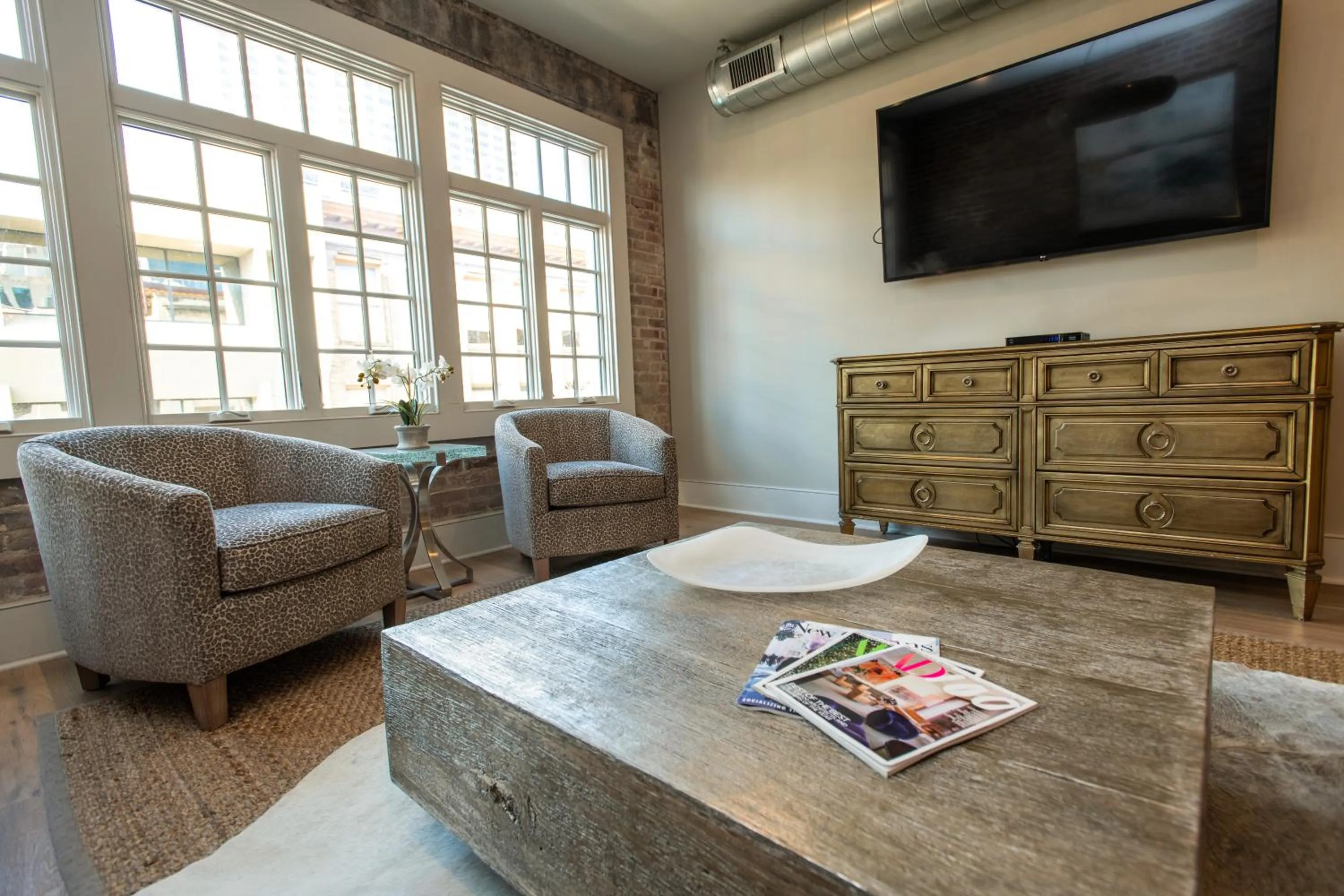 TV and multimedia in Harcol House