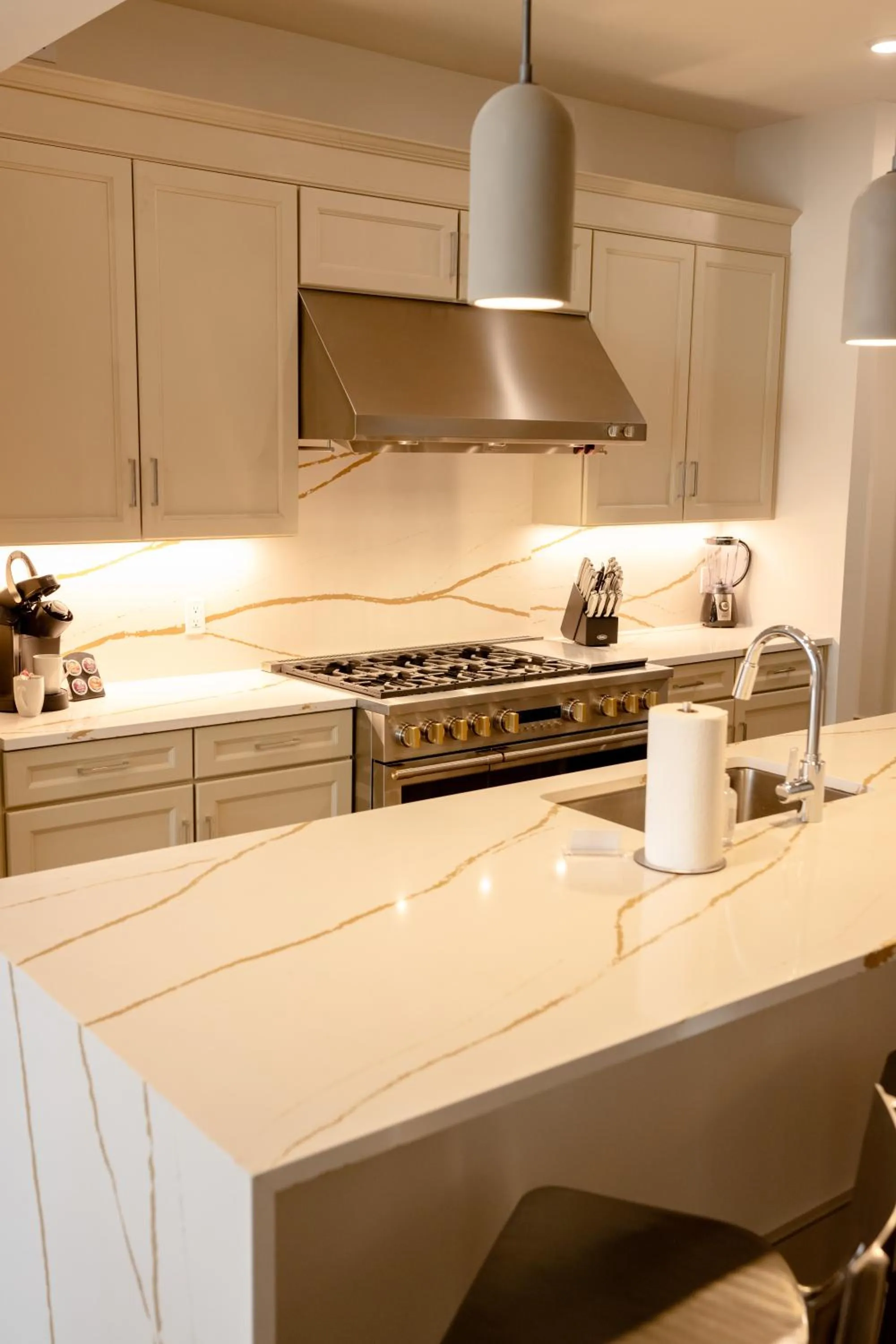 Kitchen or kitchenette in Harcol House