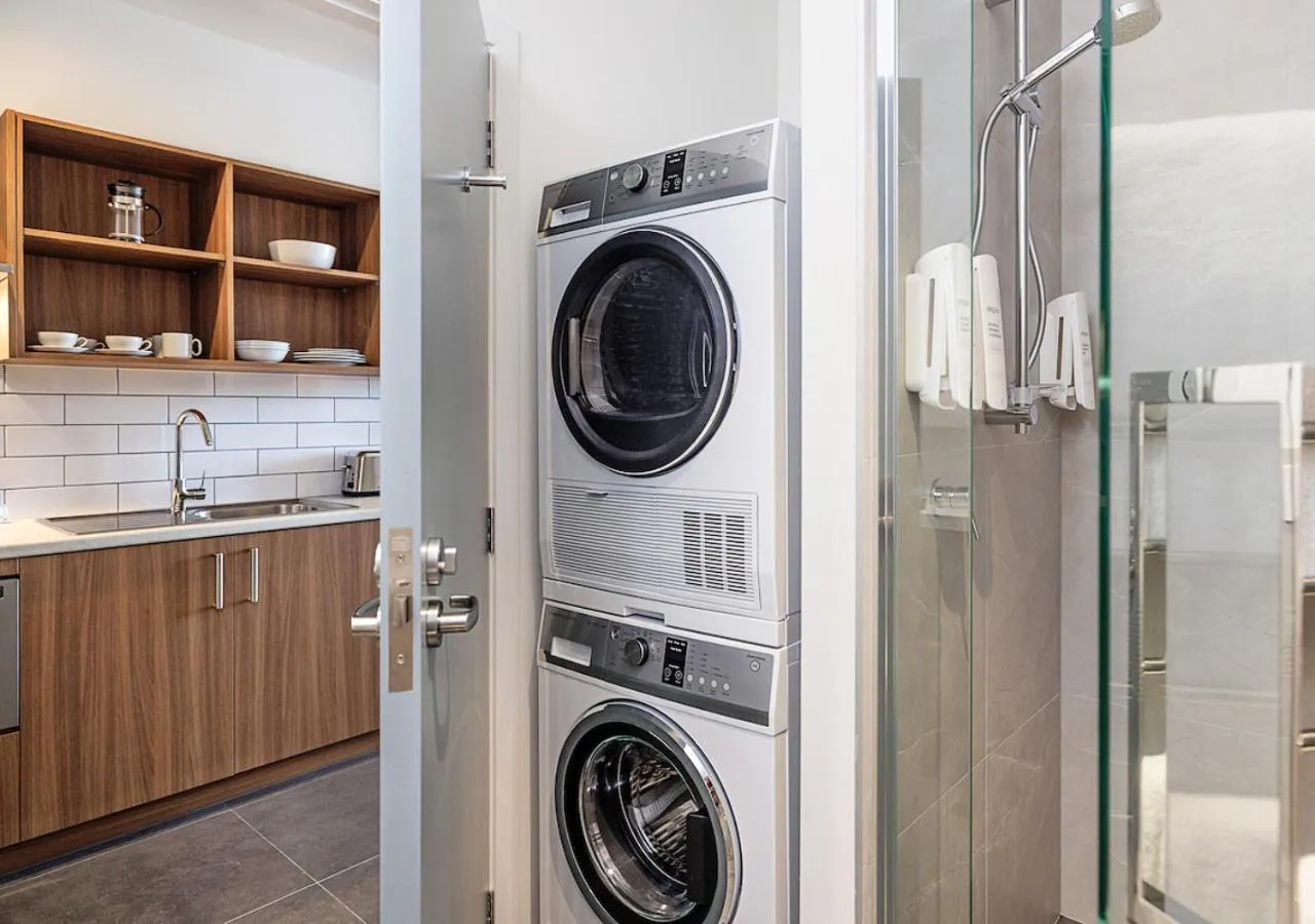 Shower in Quest on Kilmore