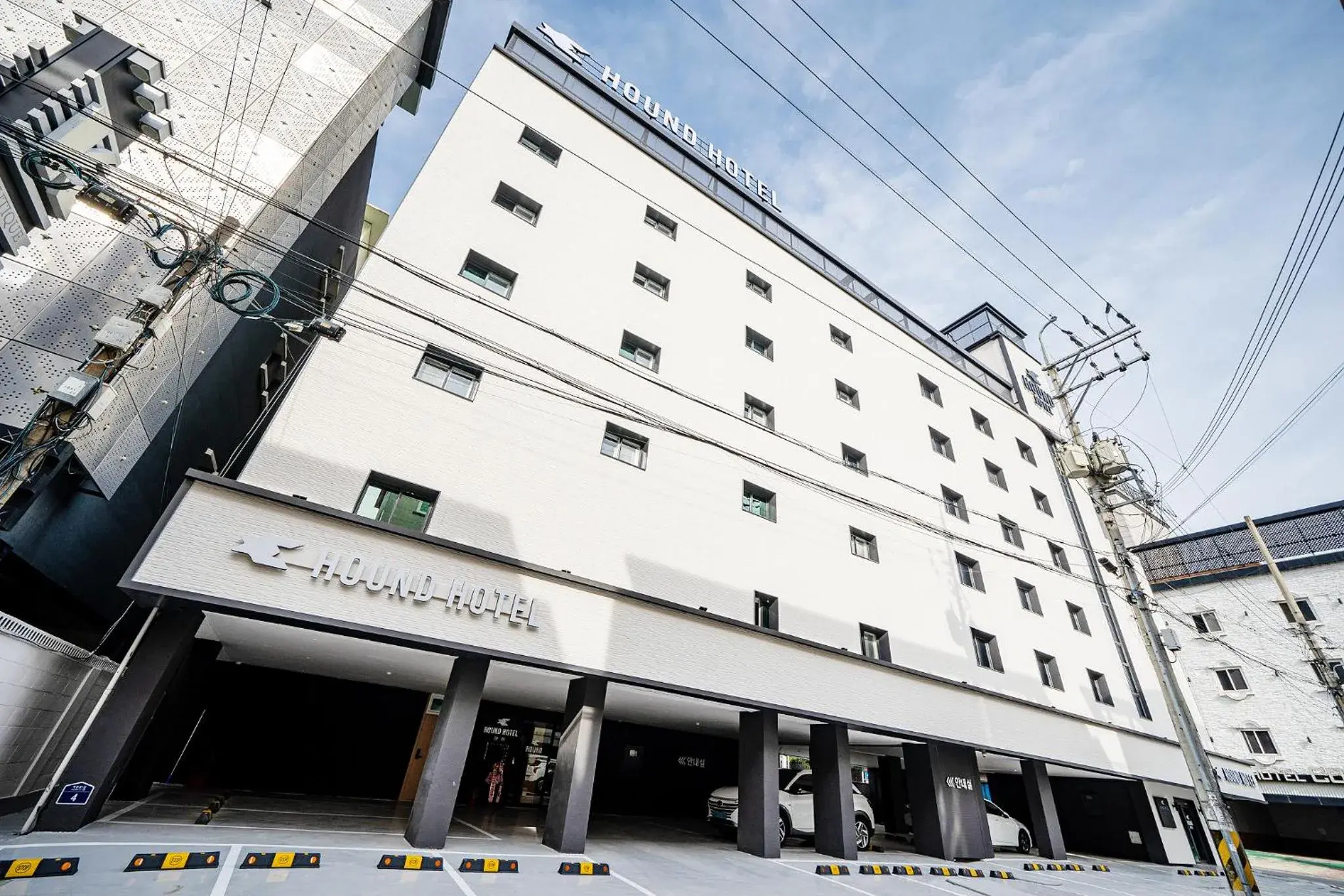 Property building in Hound Hotel Gumi indong Property building in Hound Hotel Gumi indong