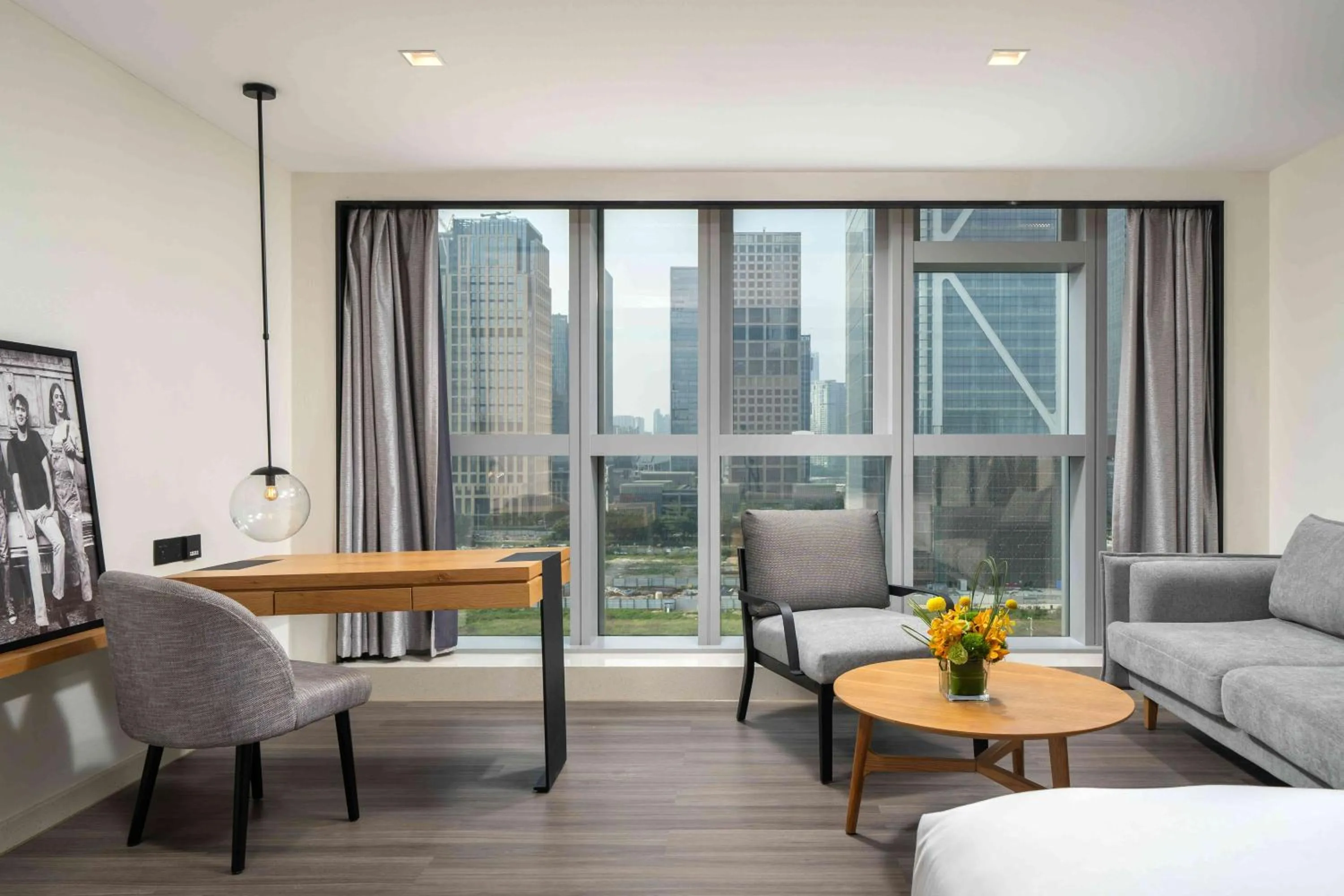 Seating area in UrCove by HYATT Guangzhou Canton Tower Exhibition CenterFree shuttle buses for the Canton Fair and the certificate - handling points for Phase 1