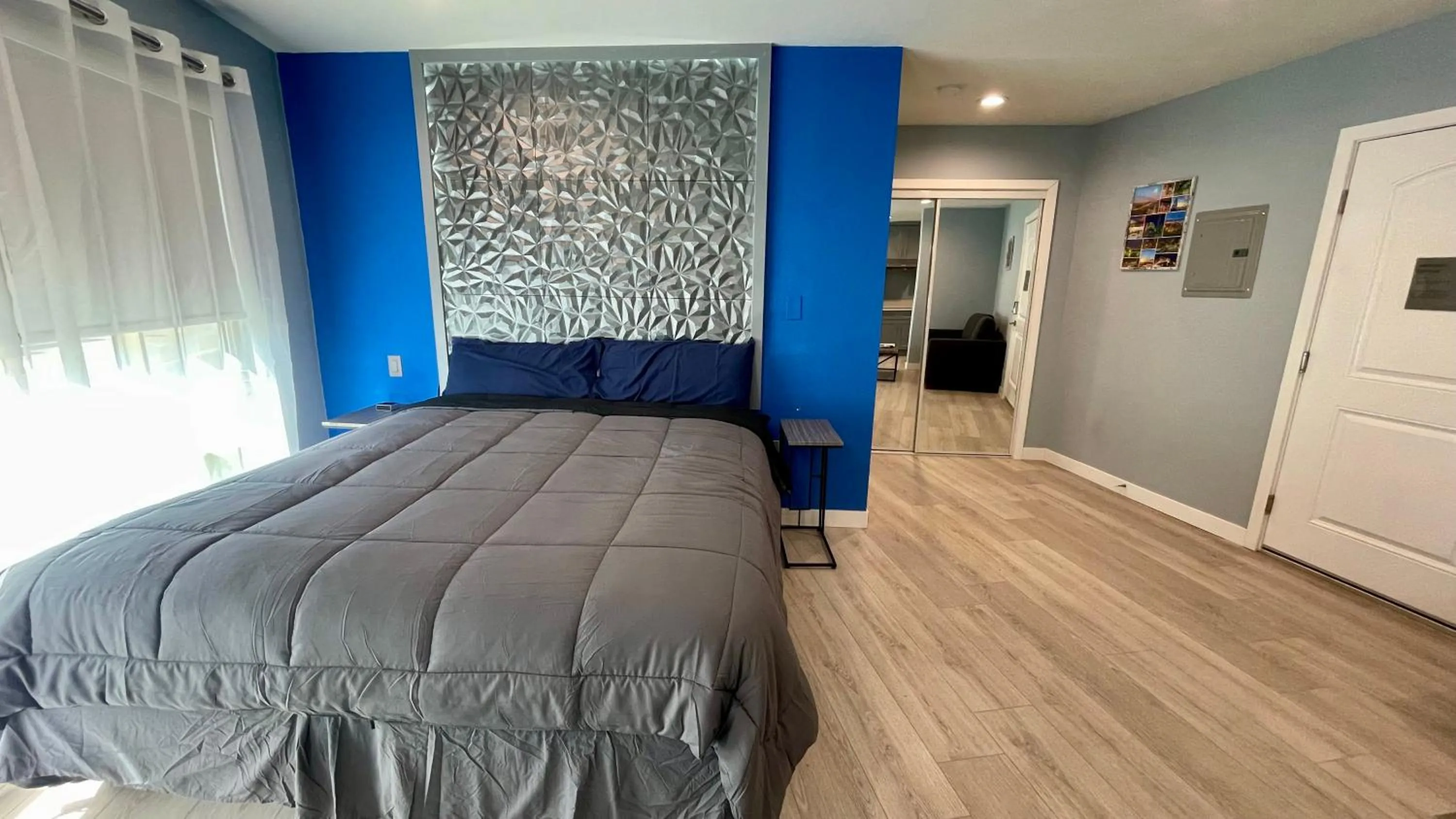 Bed in Quintessence ApartHotel