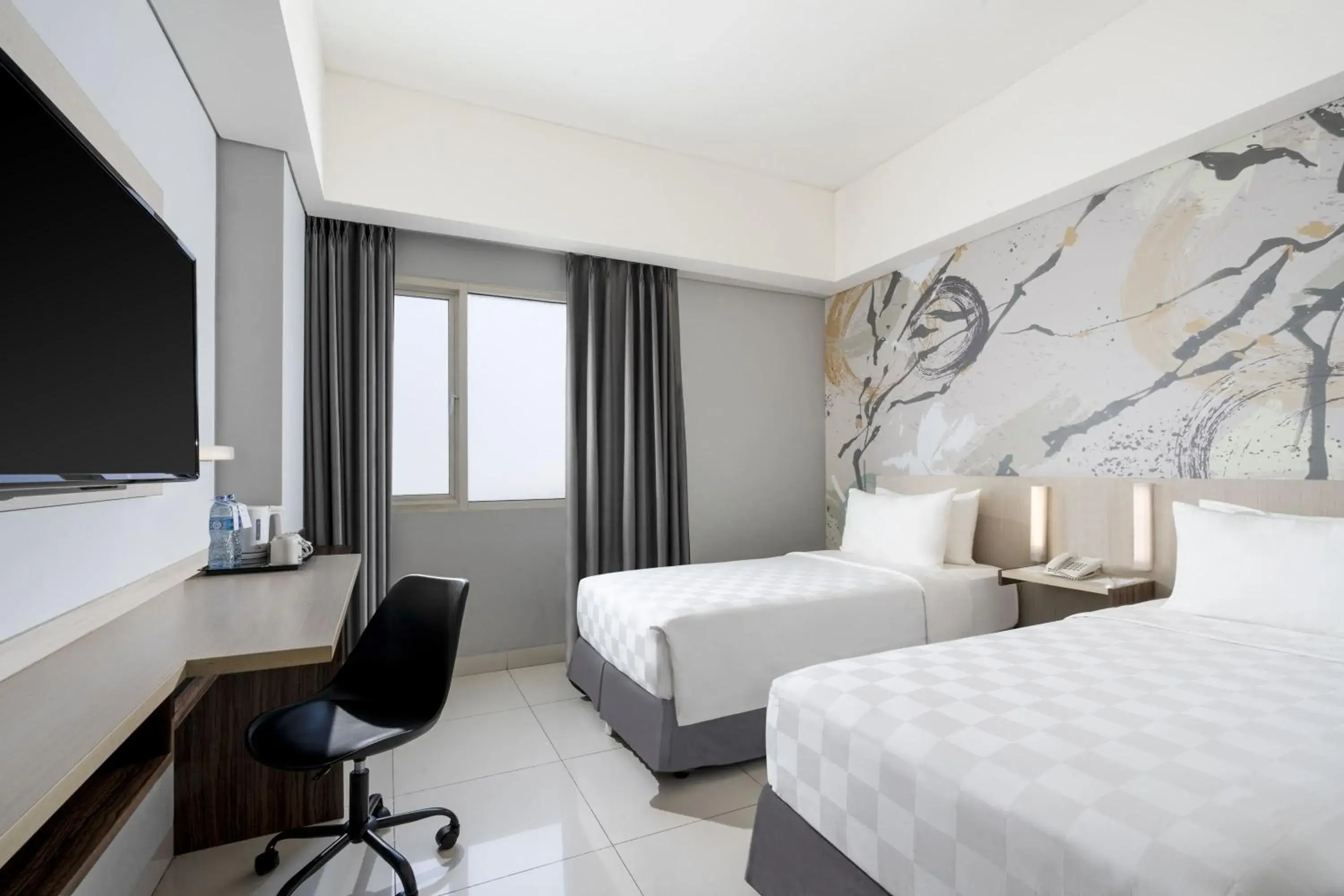 Bed in Swiss-Belexpress Cideng Bed in Swiss-Belexpress Cideng