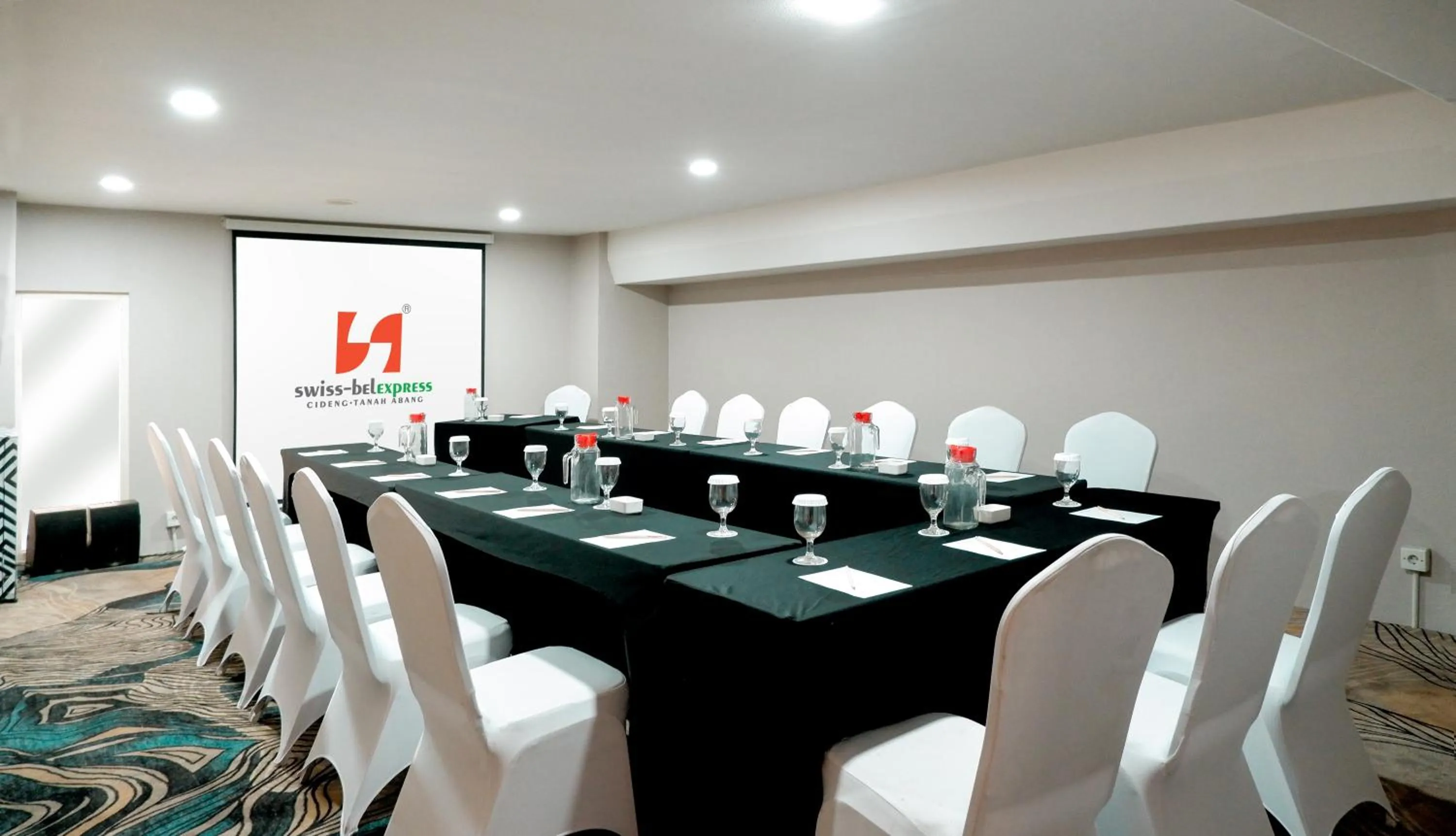 Meeting/conference room in Swiss-Belexpress Cideng