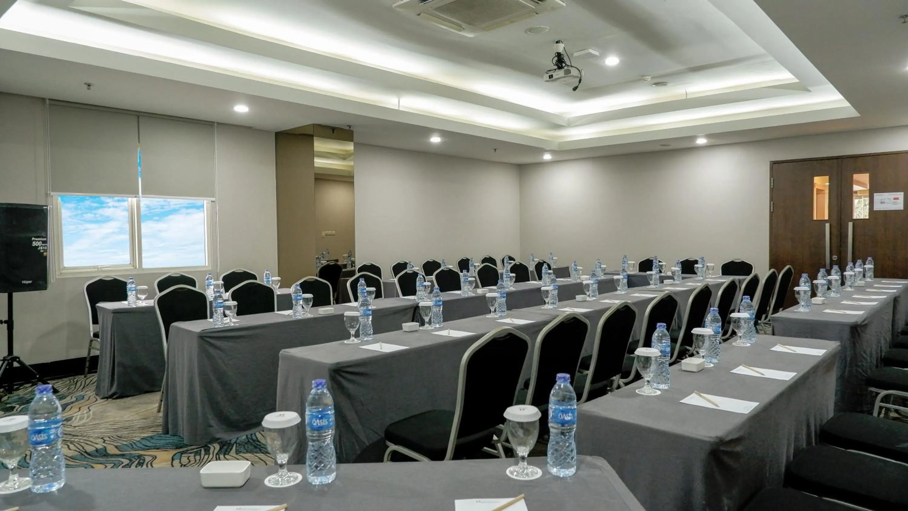 Meeting/conference room in Swiss-Belexpress Cideng