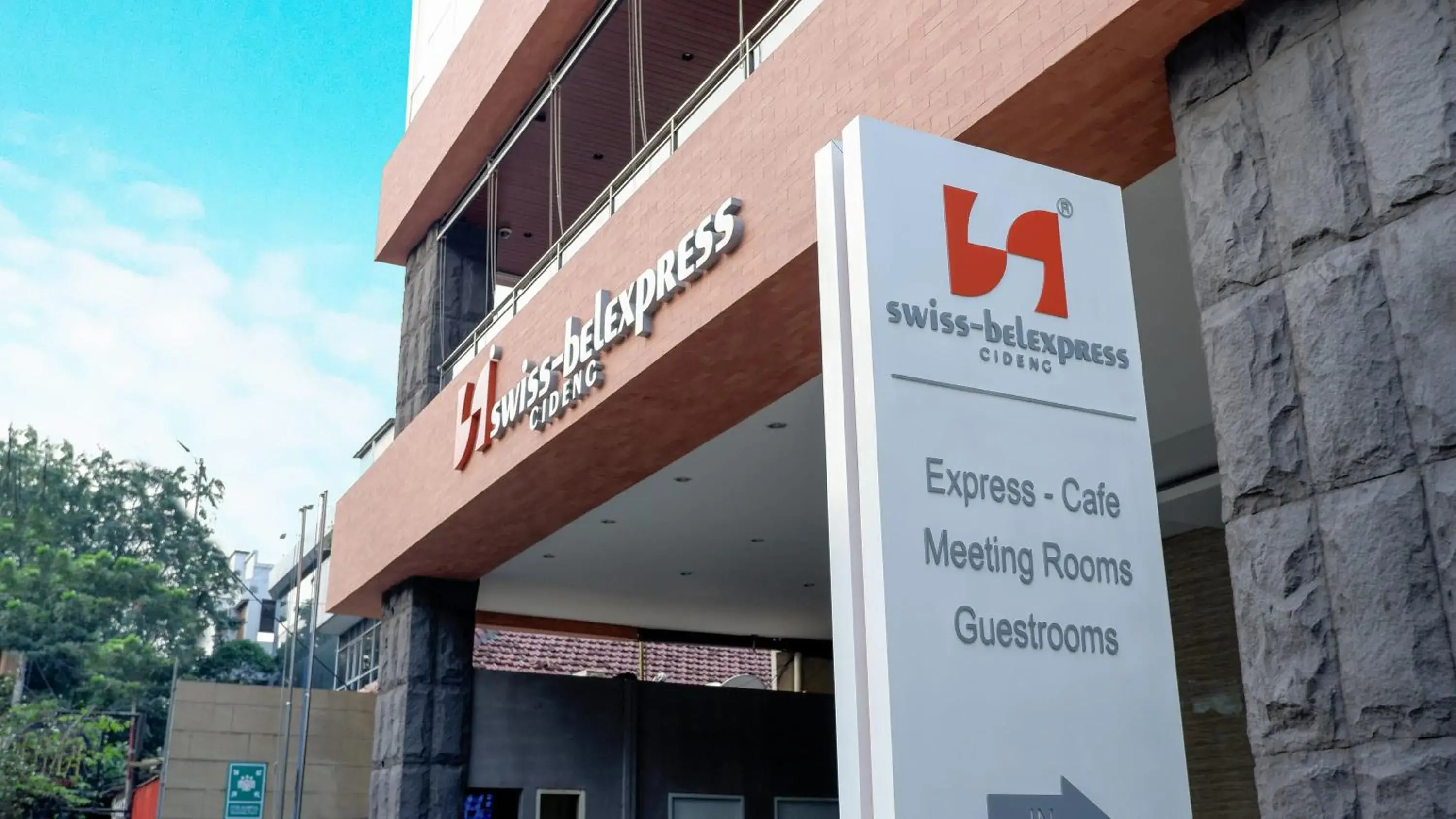 Facade/entrance in Swiss-Belexpress Cideng Facade/entrance in Swiss-Belexpress Cideng