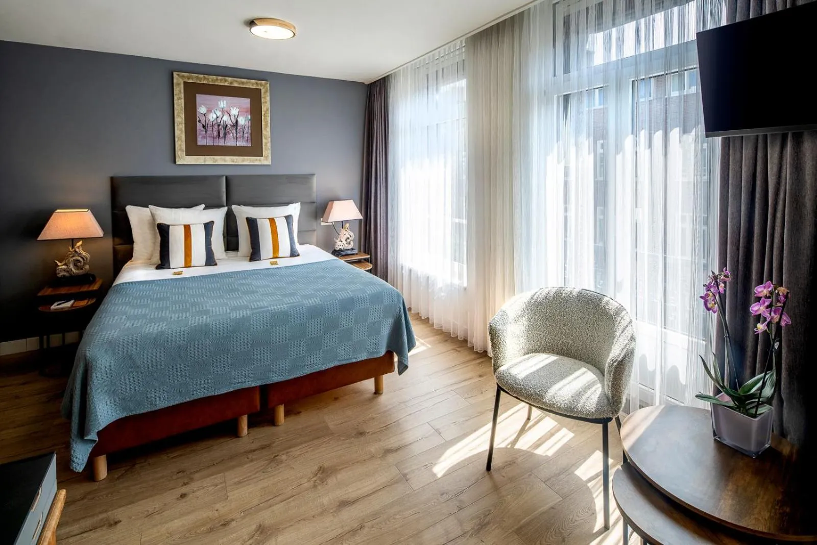 Bedroom, Bed in Jupiter Hotel