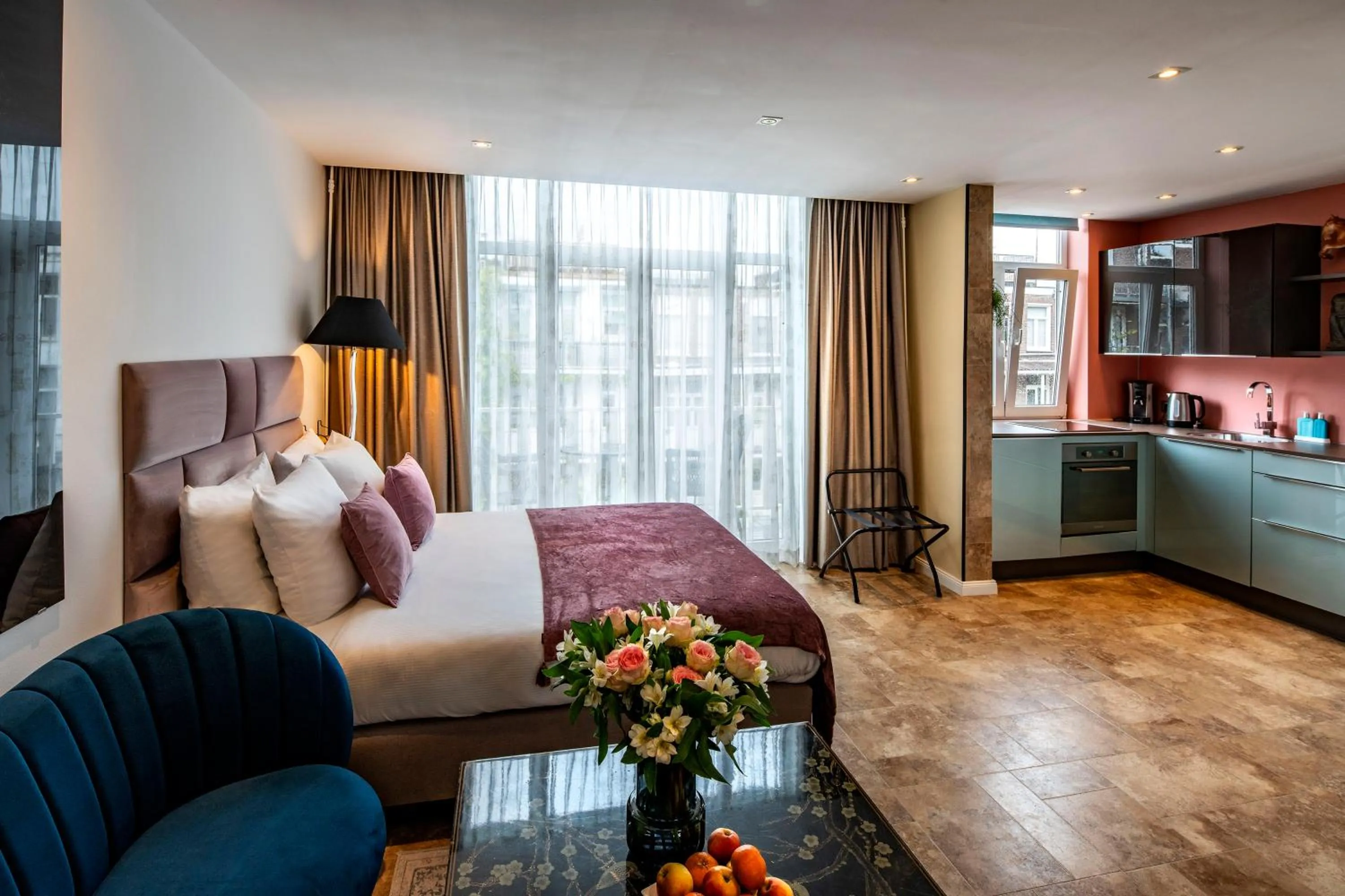 Photo of the whole room in Jupiter Hotel