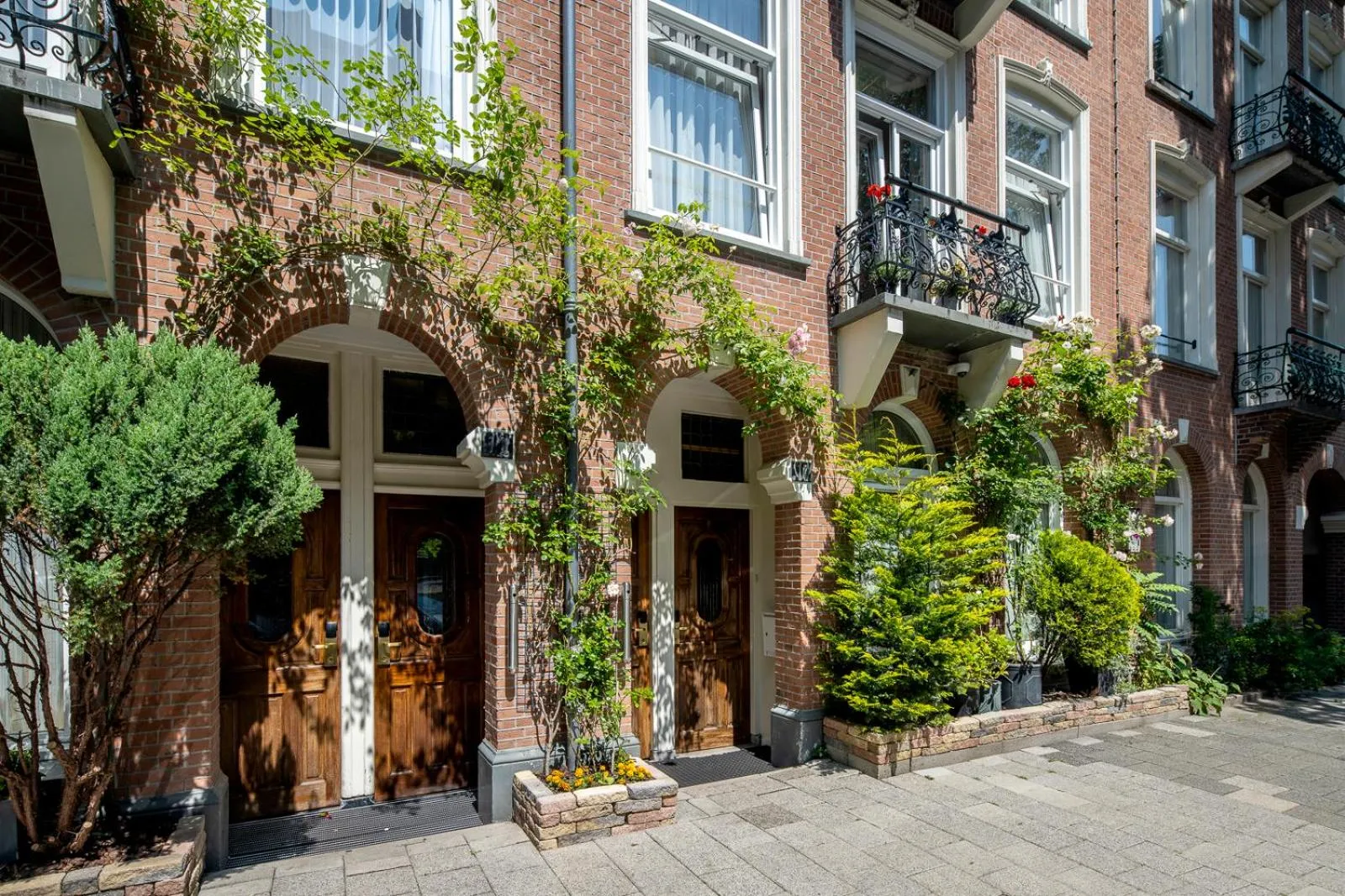 Property building in Jupiter Hotel