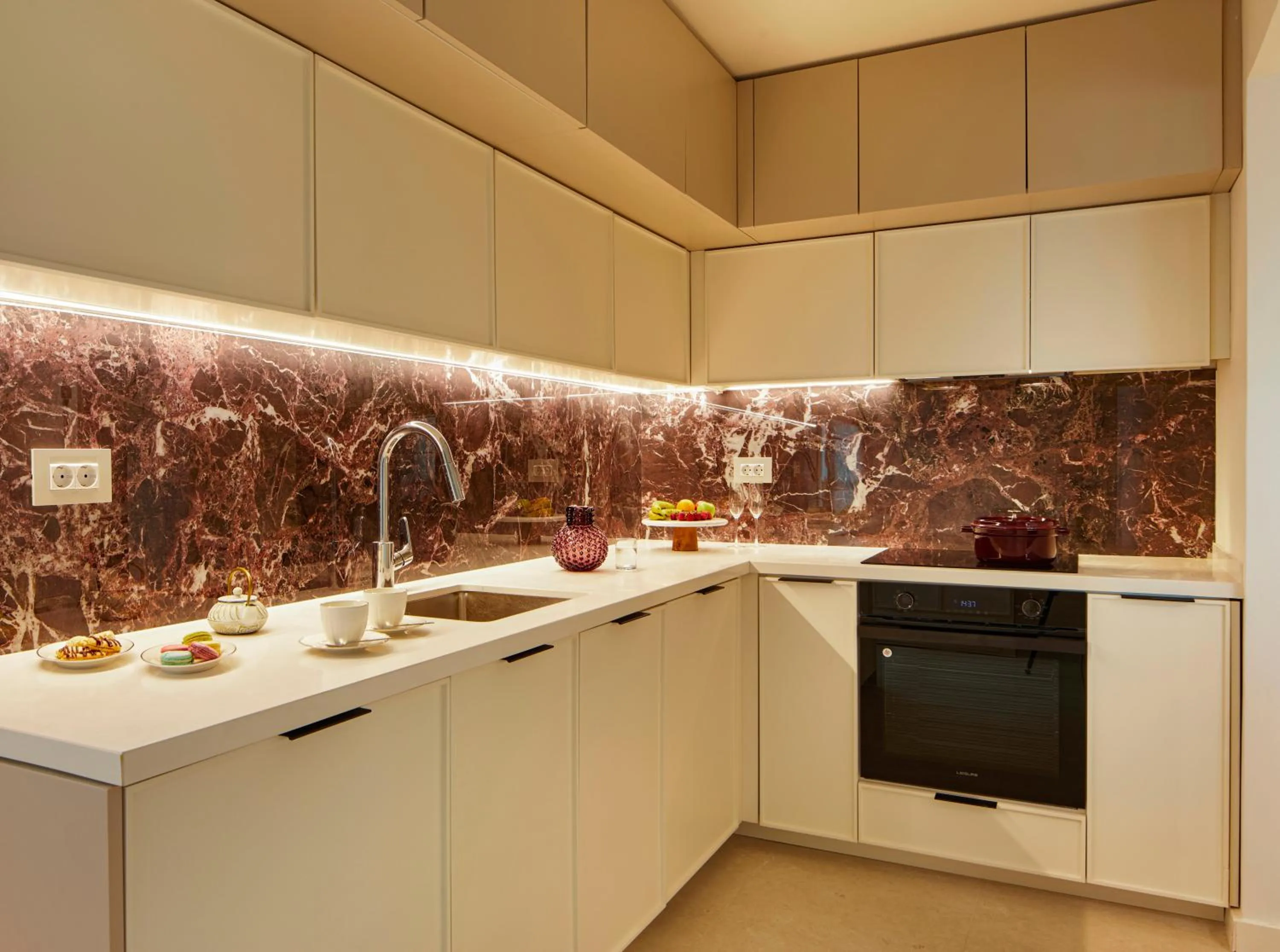 Kitchen or kitchenette in G Residences Gayrettepe