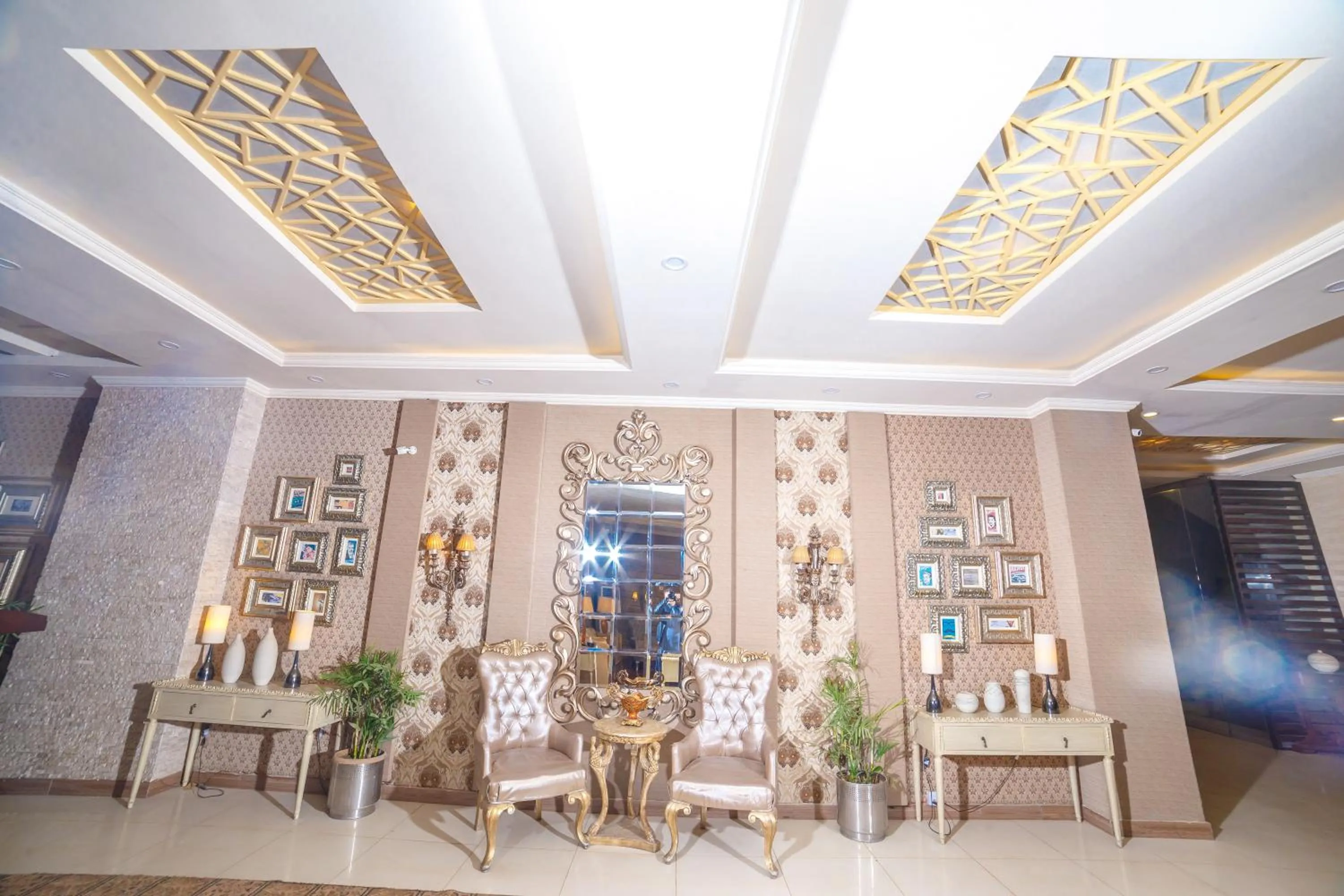 Shelton's Rezidor Peshawar