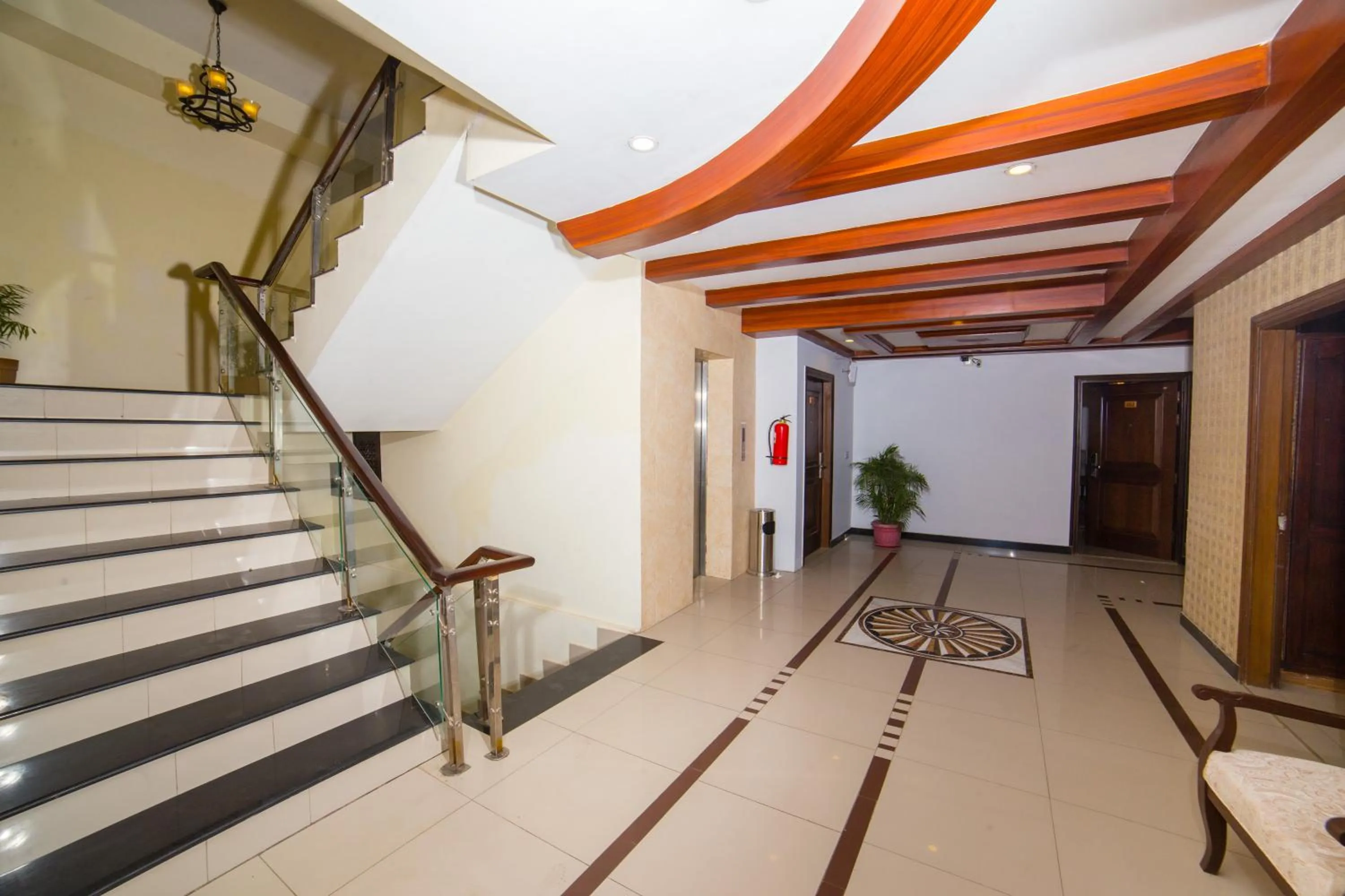 Shelton's Rezidor Peshawar