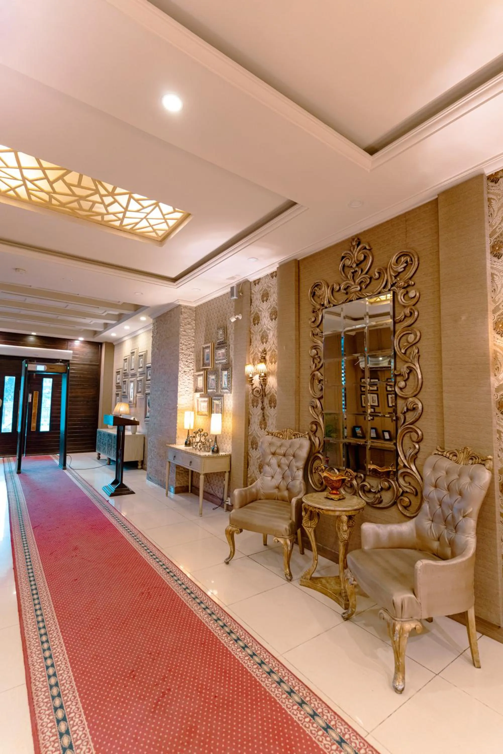 Shelton's Rezidor Peshawar