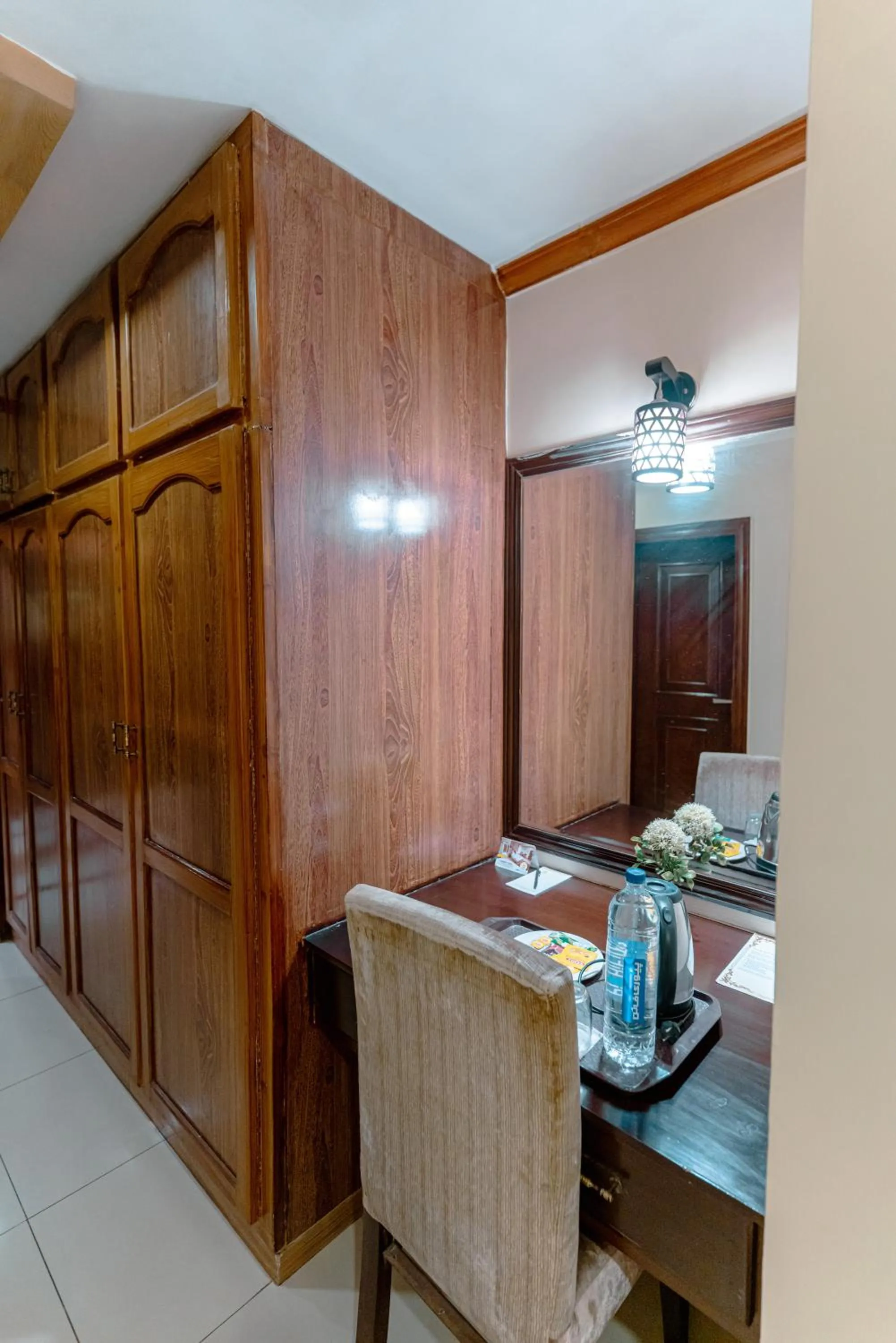 Shelton's Rezidor Peshawar