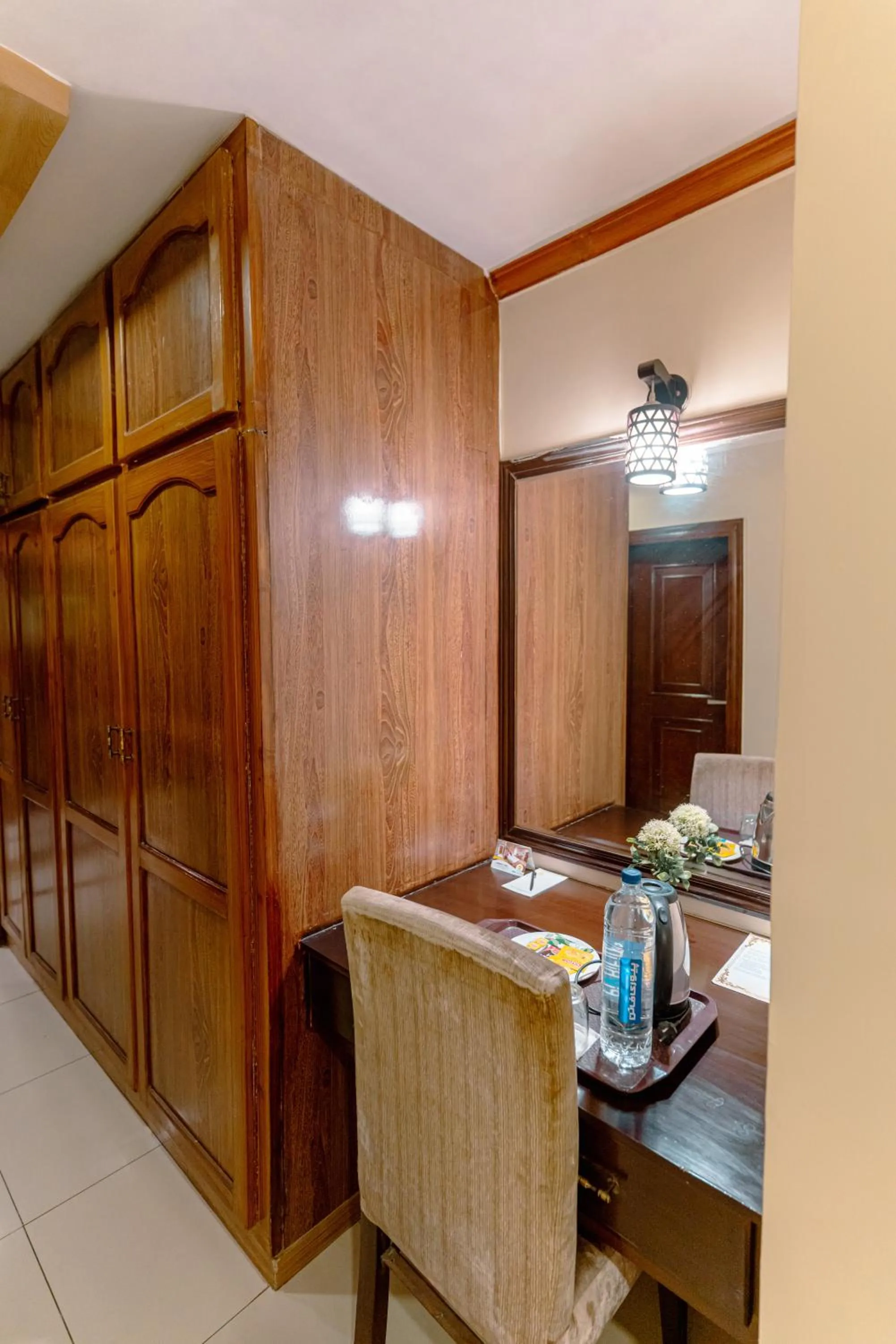 Shelton's Rezidor Peshawar