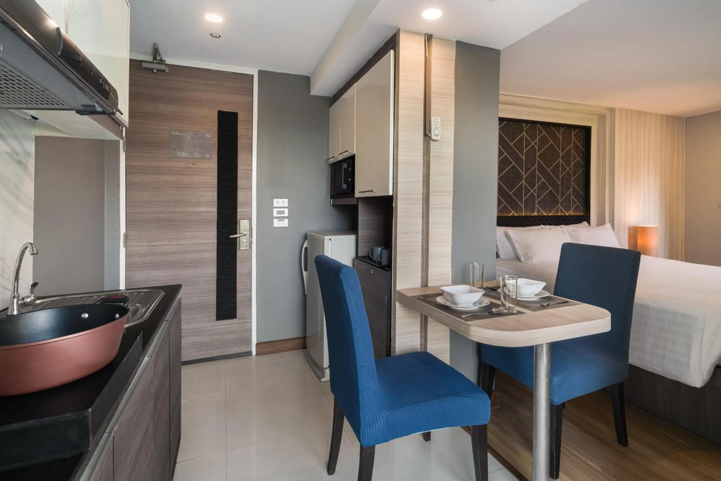 Bed in Aspira Suites Sukhumvit 20