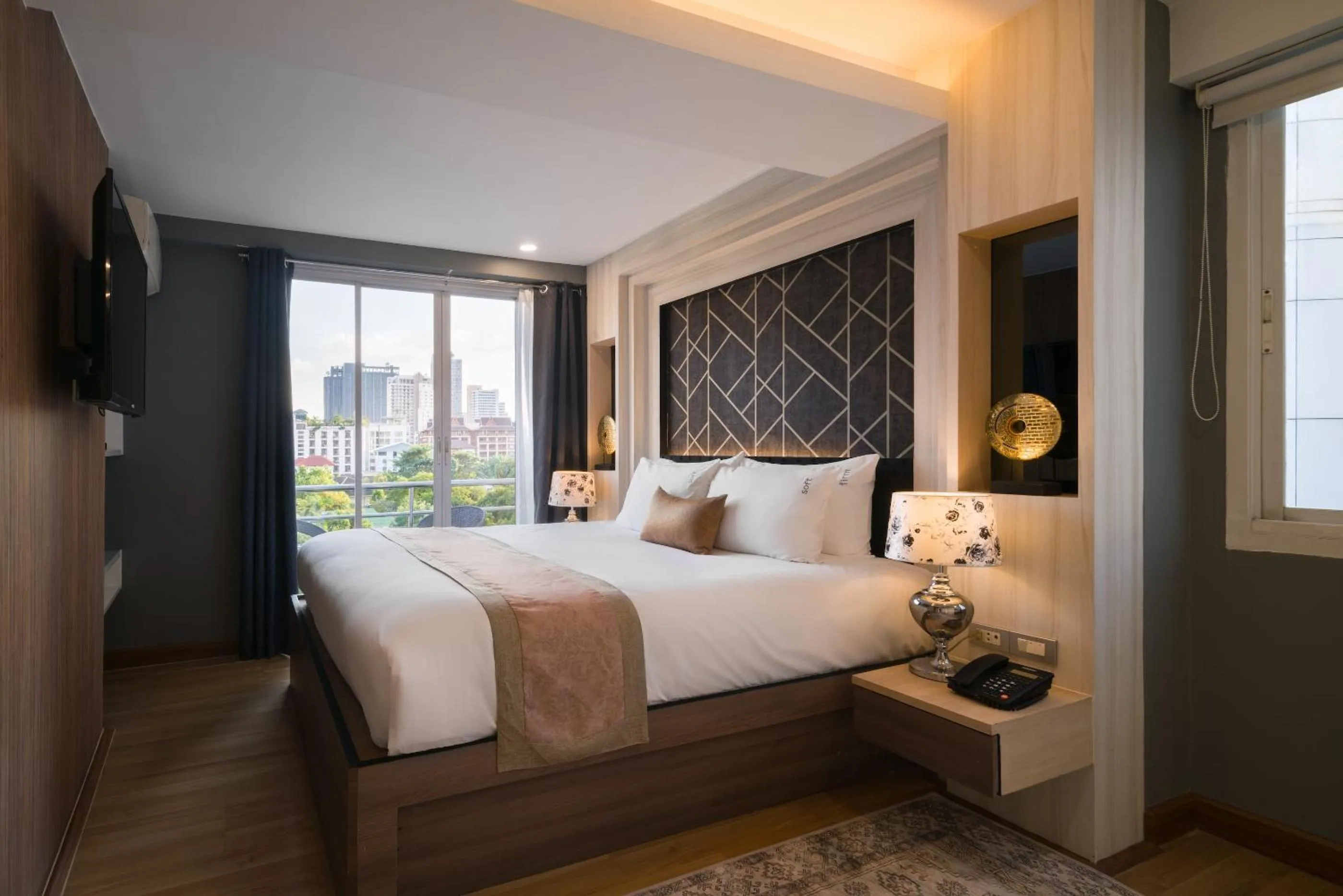 Bed in Aspira Suites Sukhumvit 20