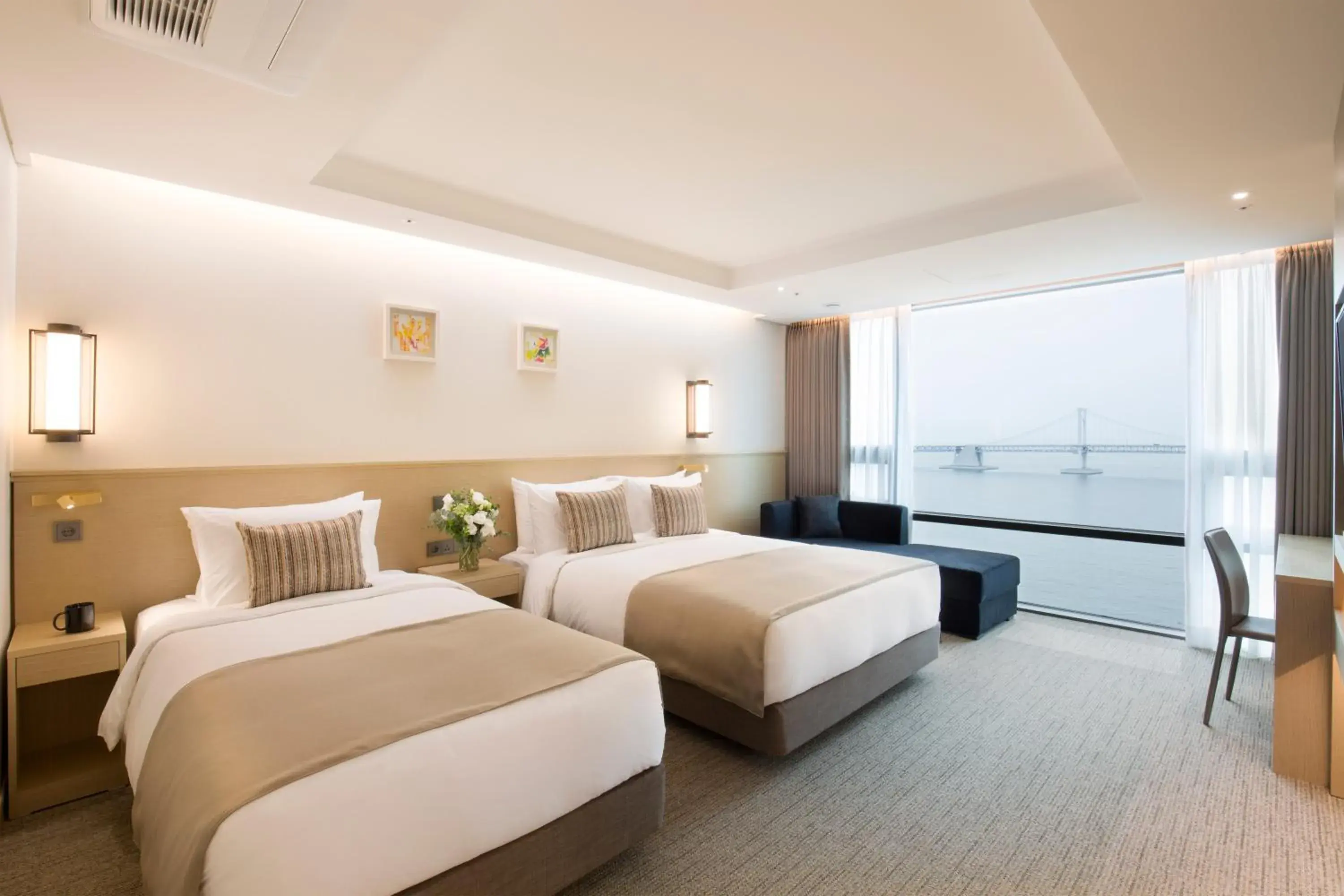 Bed in Hotel Central Bay Bed in Hotel Central Bay