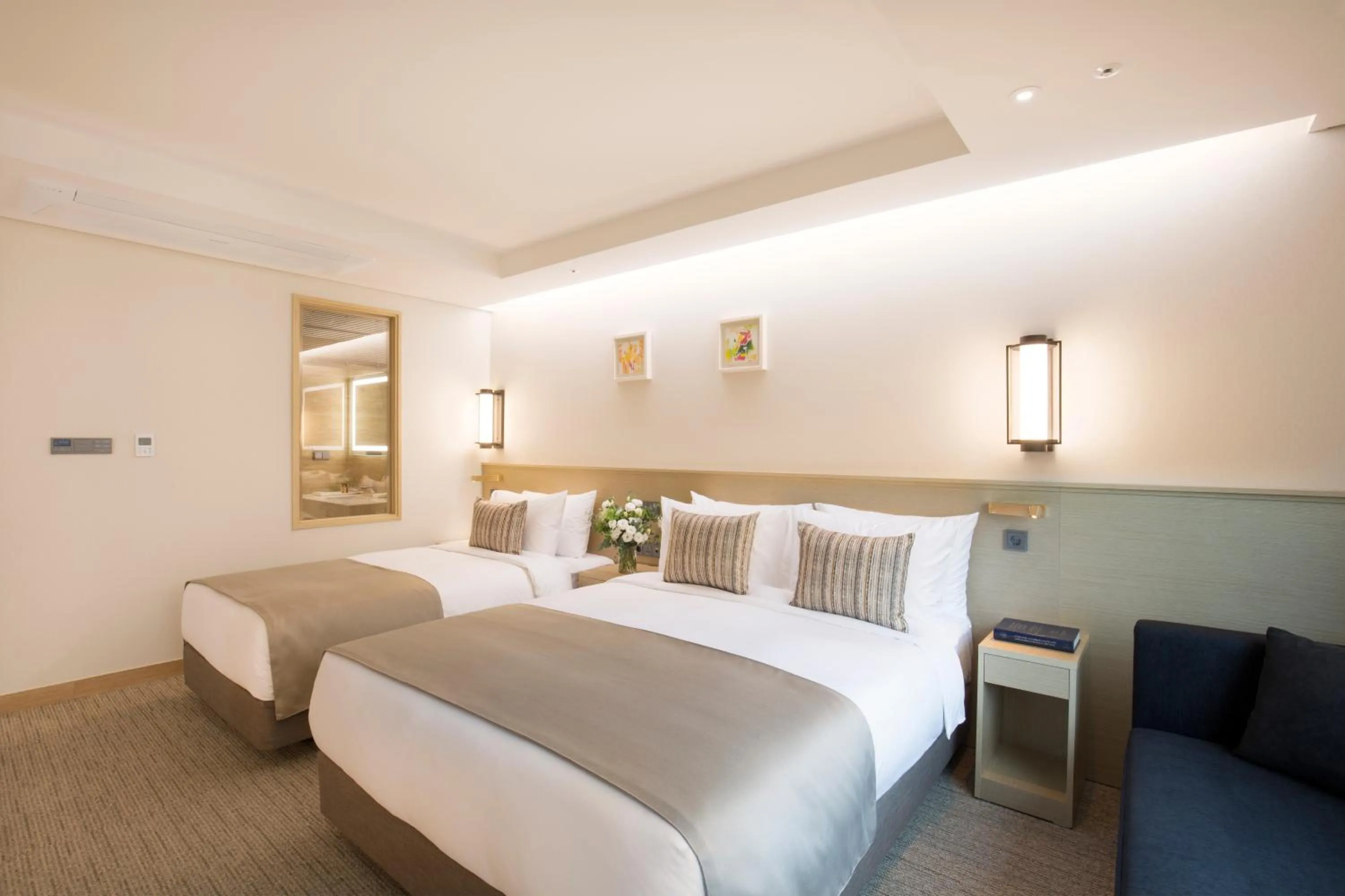 Bed in Hotel Central Bay