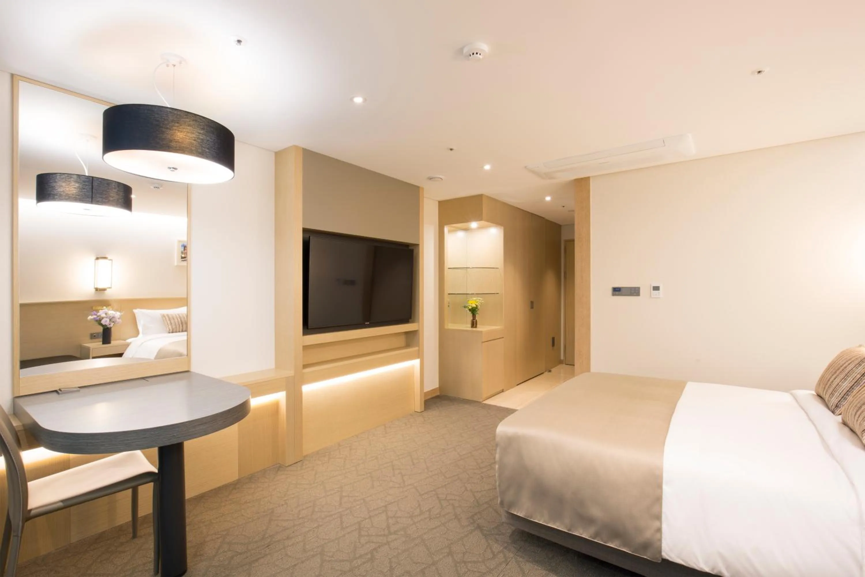 Bed in Hotel Central Bay