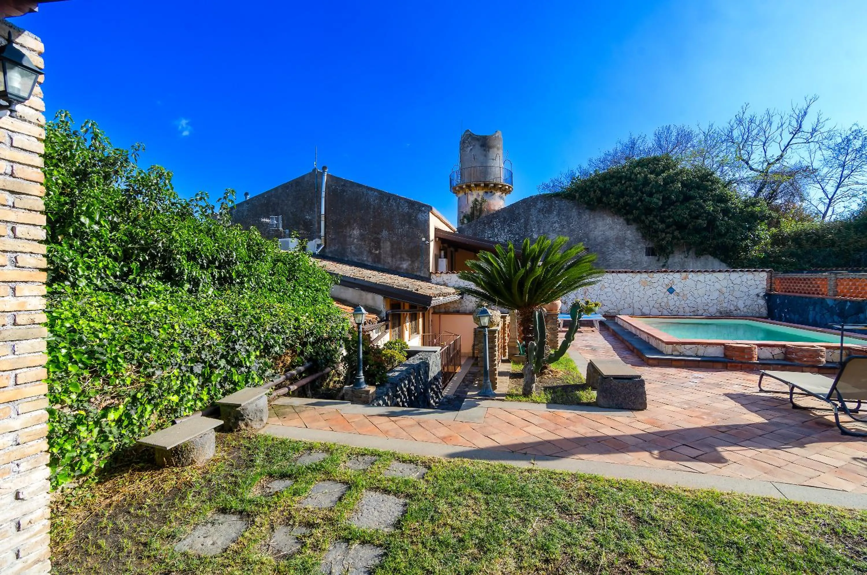 La Vecchia Torre - Villa panoramica in Collina