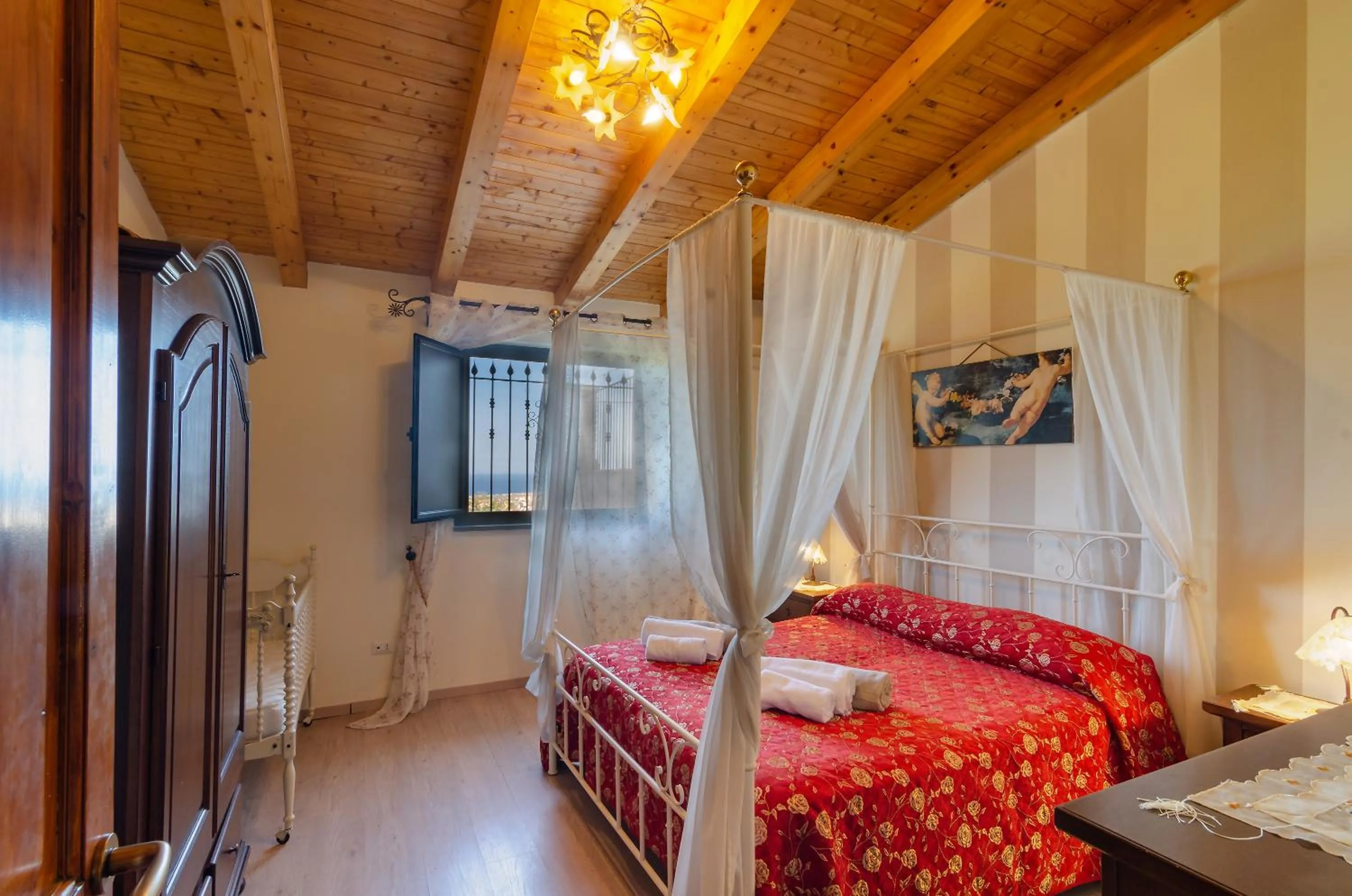 Bed in La Vecchia Torre - Villa panoramica in Collina