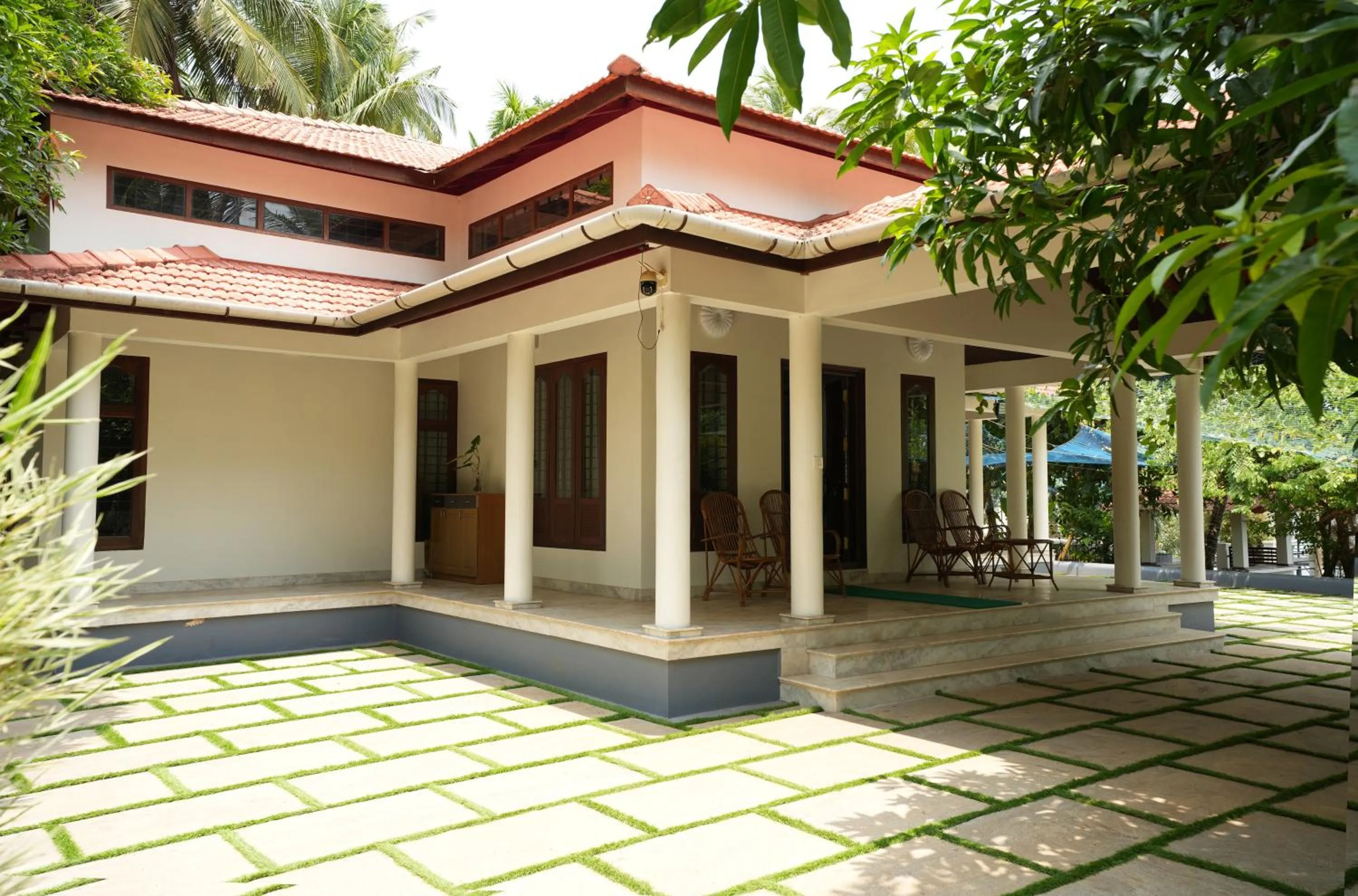 Bellevue Homestay and Wellness Centre