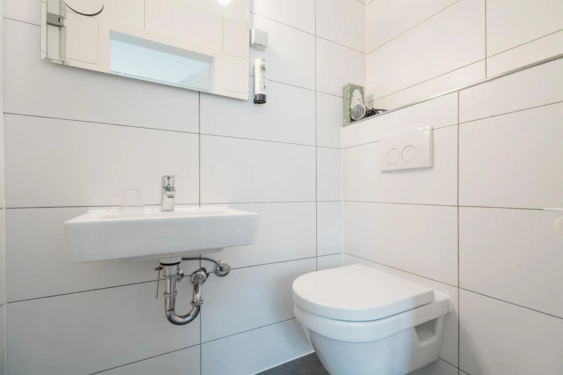 Toilet in Hotel Sonne