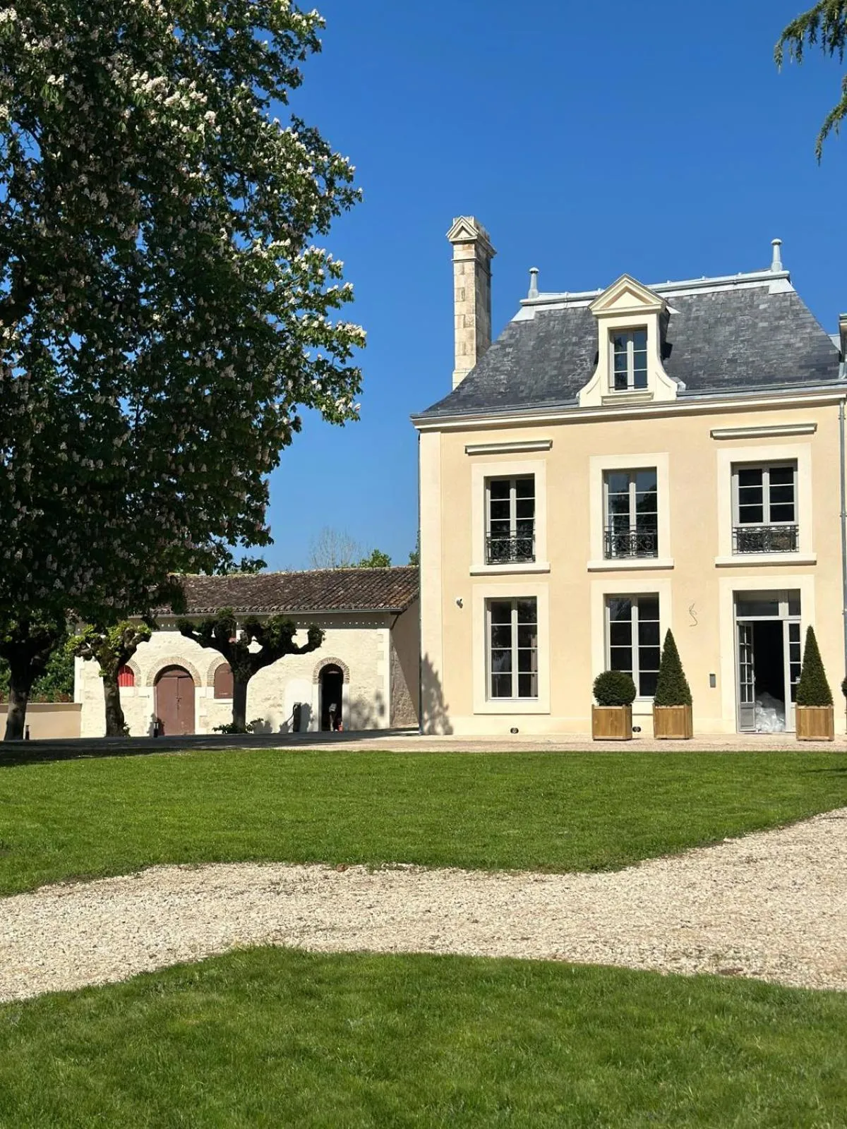 Property building in Domaine de l'Ecorcerie