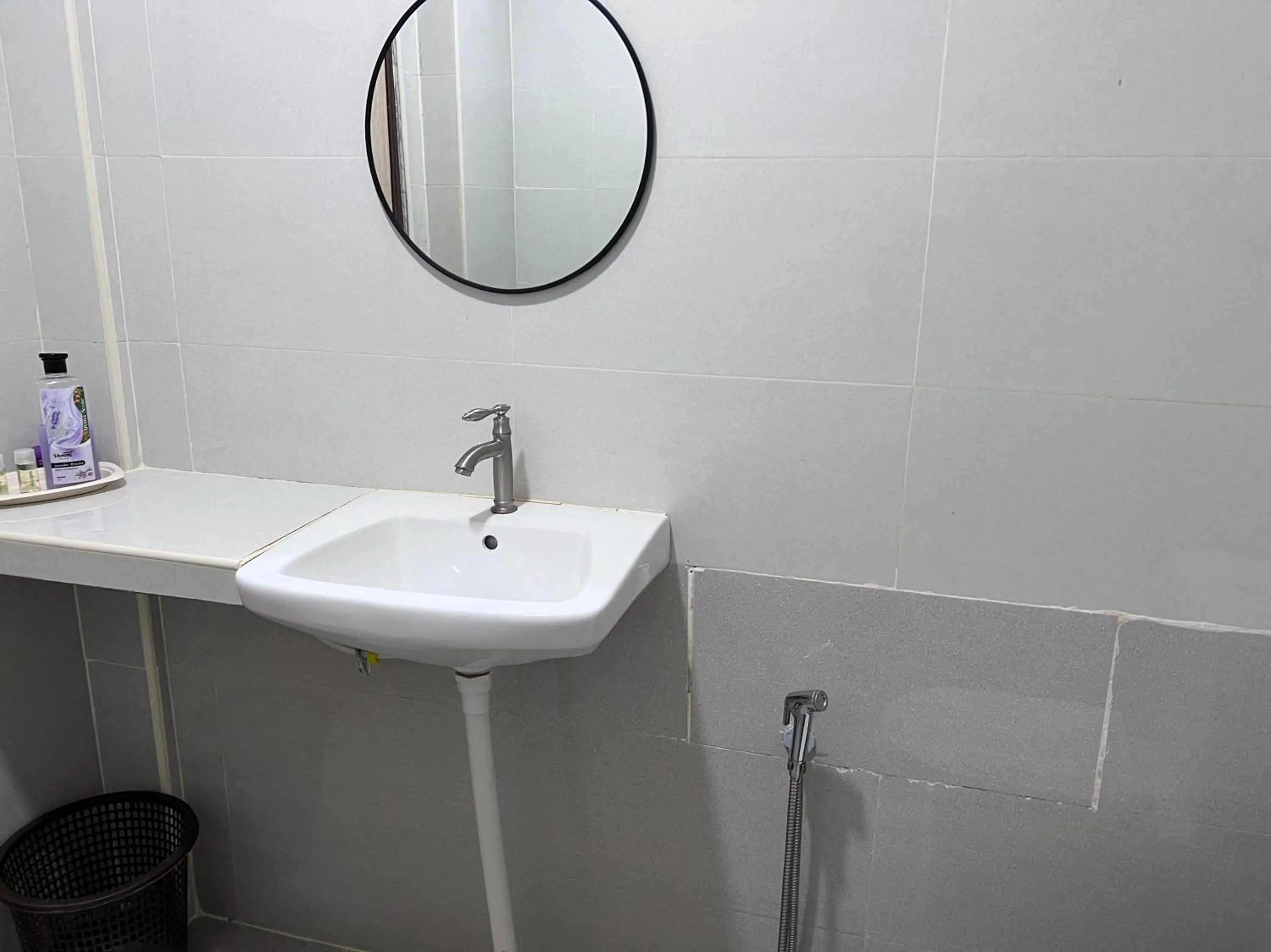 Bedroom in Hotel O Sri Ayu Inn