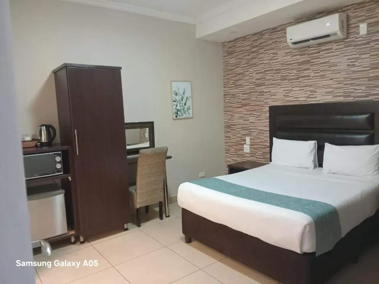 Bayside Self Catering and Hotel 14 Monty Naicker Pinestreet Durban Bayside Self Catering and Hotel 14 Monty Naicker Pinestreet Durban