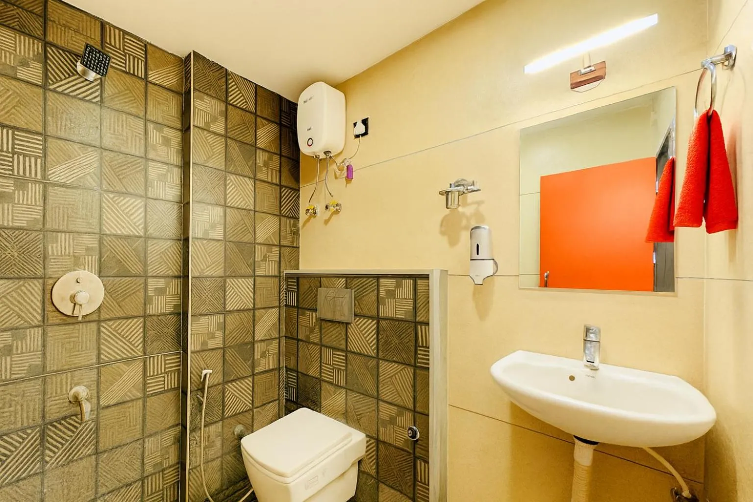 HomeEscape 1BHK Retreat Near Saket Square