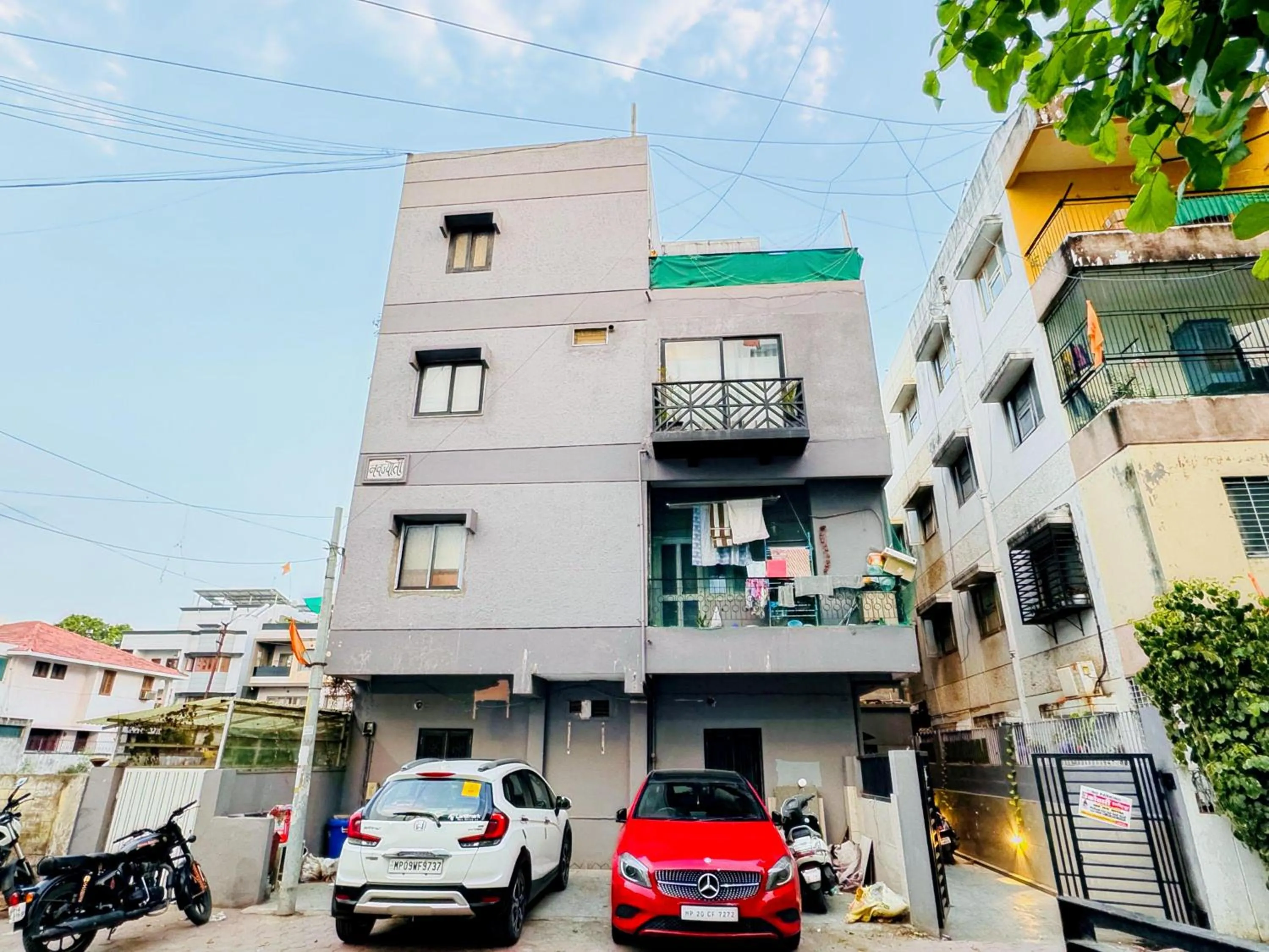 HomeEscape 1BHK Retreat Near Saket Square