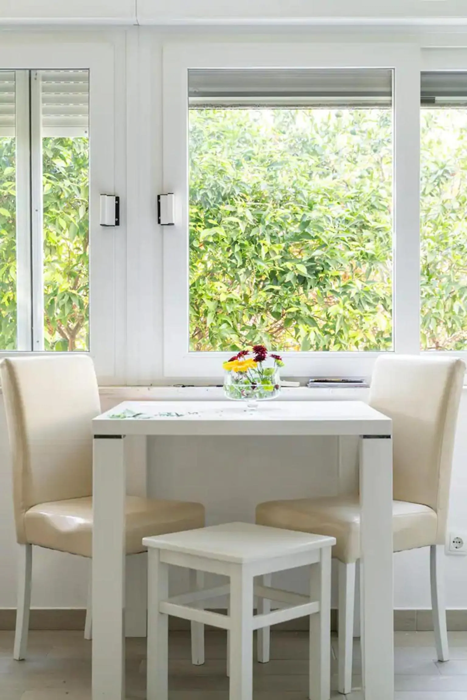Seating area in Studio Apartment Lemon