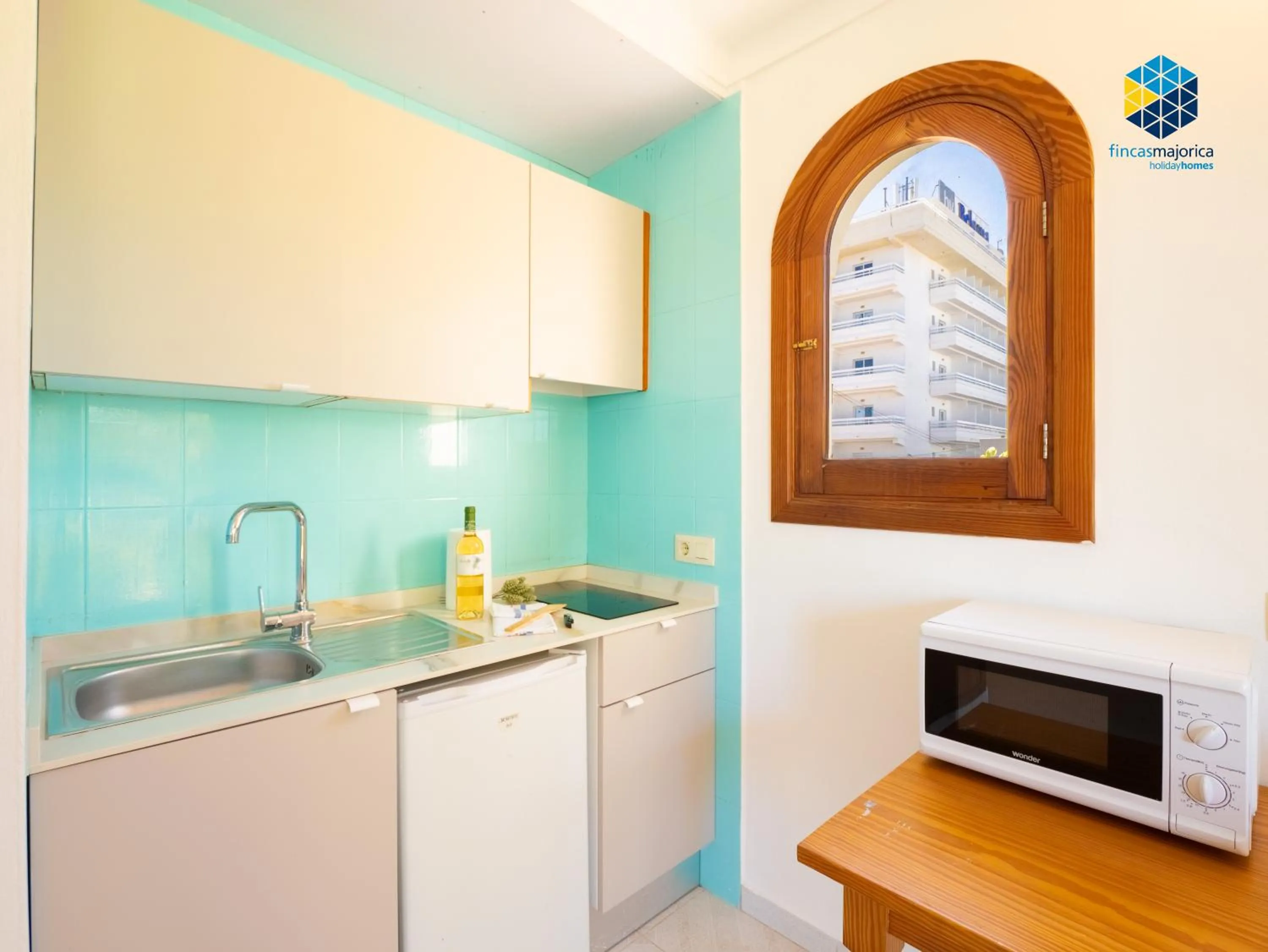 minibar in Apartamentos Bella María